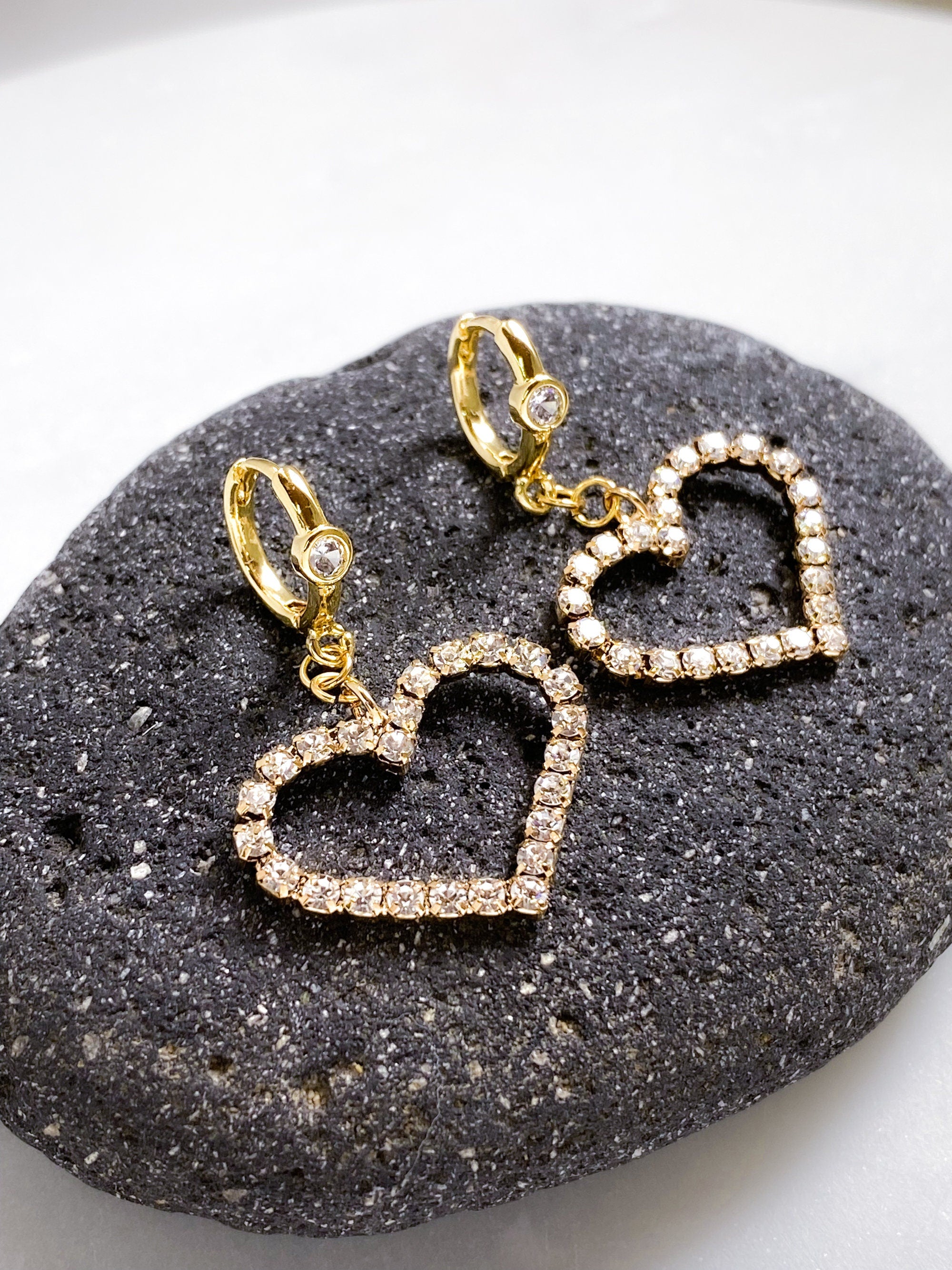 Large Heart Earrings Y2k Aesthetic Gold Huggie Hoop Earrings Big Crystal Earrings Y2K Vintage Style Valentine Gift for Her