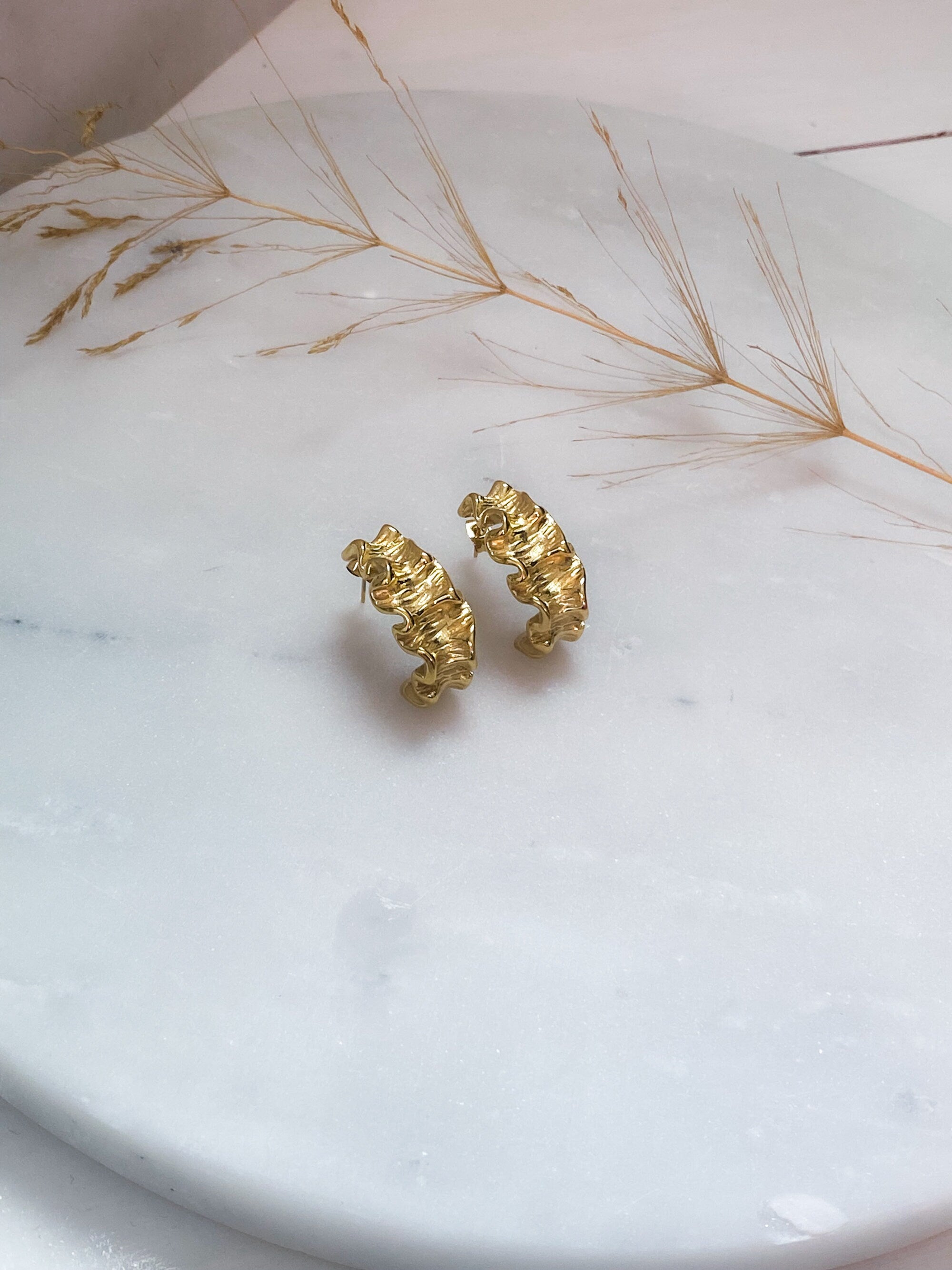 Retro chunky thick hoop earrings, Mum gift, Vintage style half hoops, Y2k jewelry, Office jewelry, Anniversary celebration gift,PRIYA