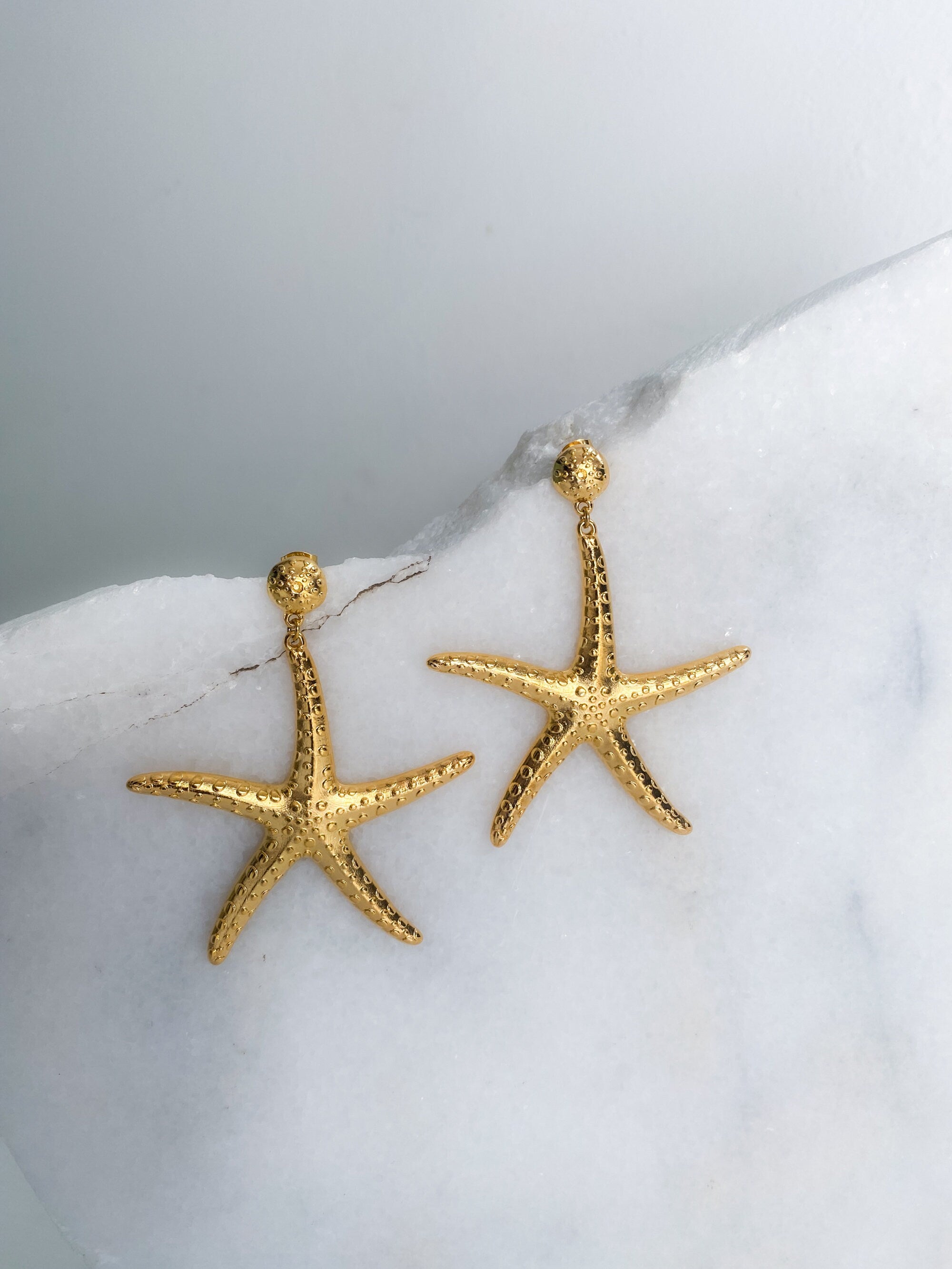 Oversize Mermaidcore Earrings, Chunky Gold Starfish Earrings, Siren Core Aesthetic Jewelry, Huge Summer Earrings, Gift for Her, ATLAS