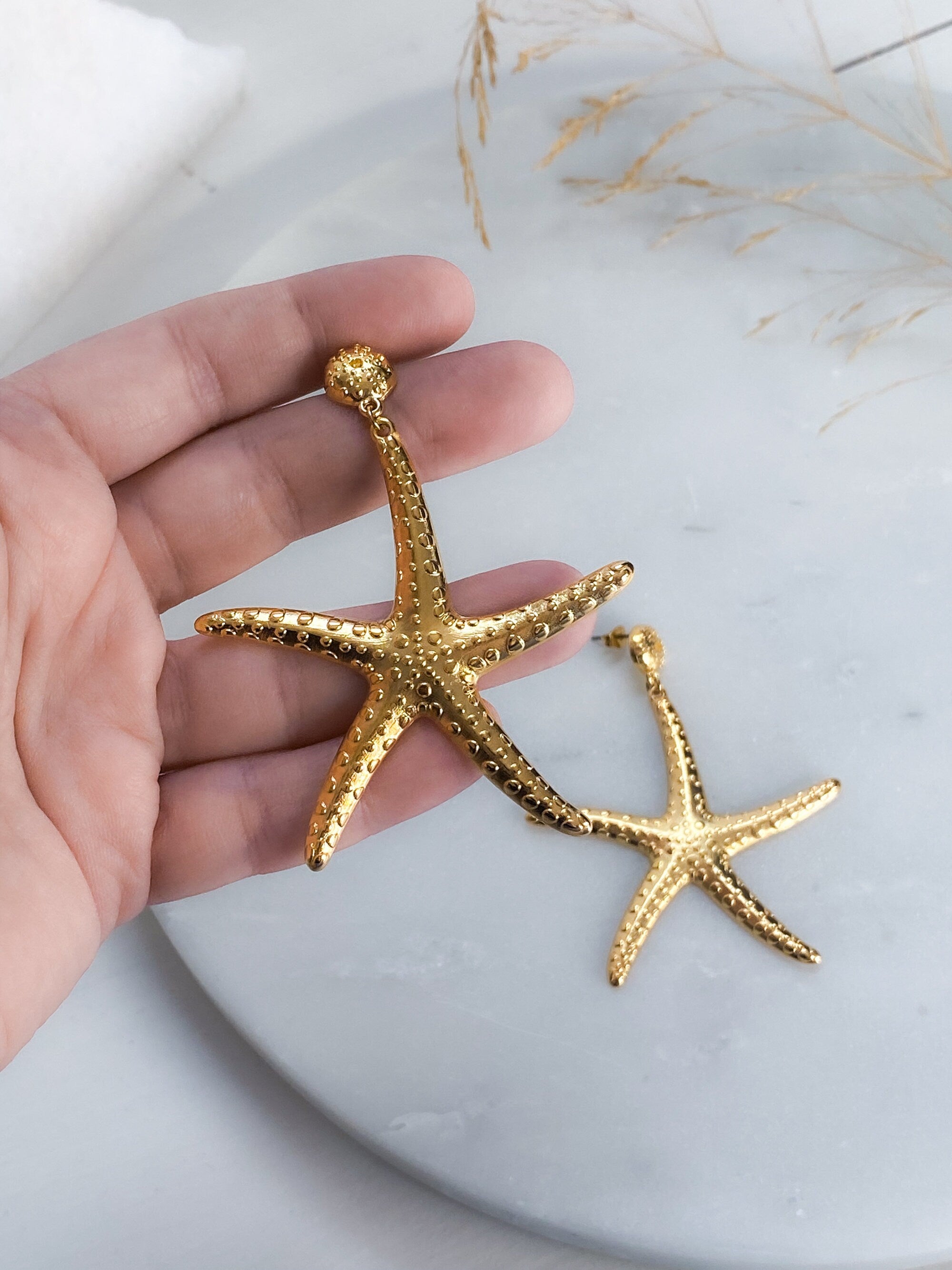 Oversize Mermaidcore Earrings, Chunky Gold Starfish Earrings, Siren Core Aesthetic Jewelry, Huge Summer Earrings, Gift for Her, ATLAS