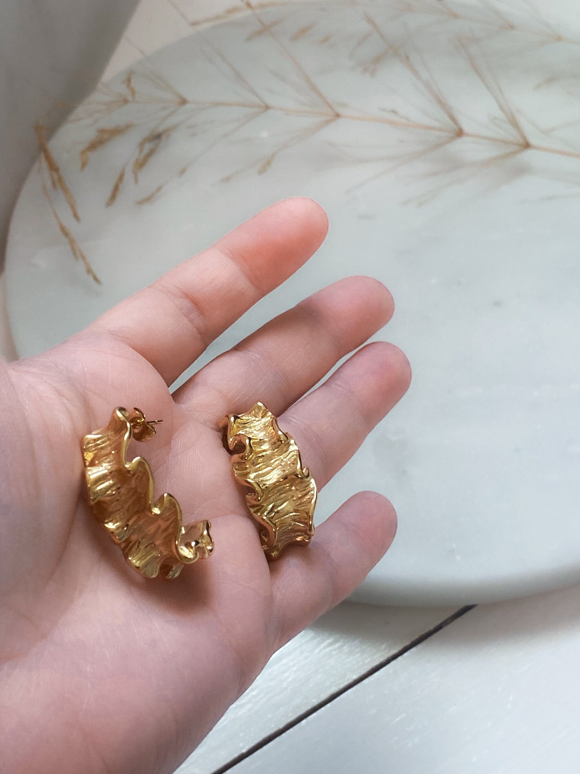 Retro chunky thick hoop earrings, Mum gift, Vintage style half hoops, Y2k jewelry, Office jewelry, Anniversary celebration gift,PRIYA