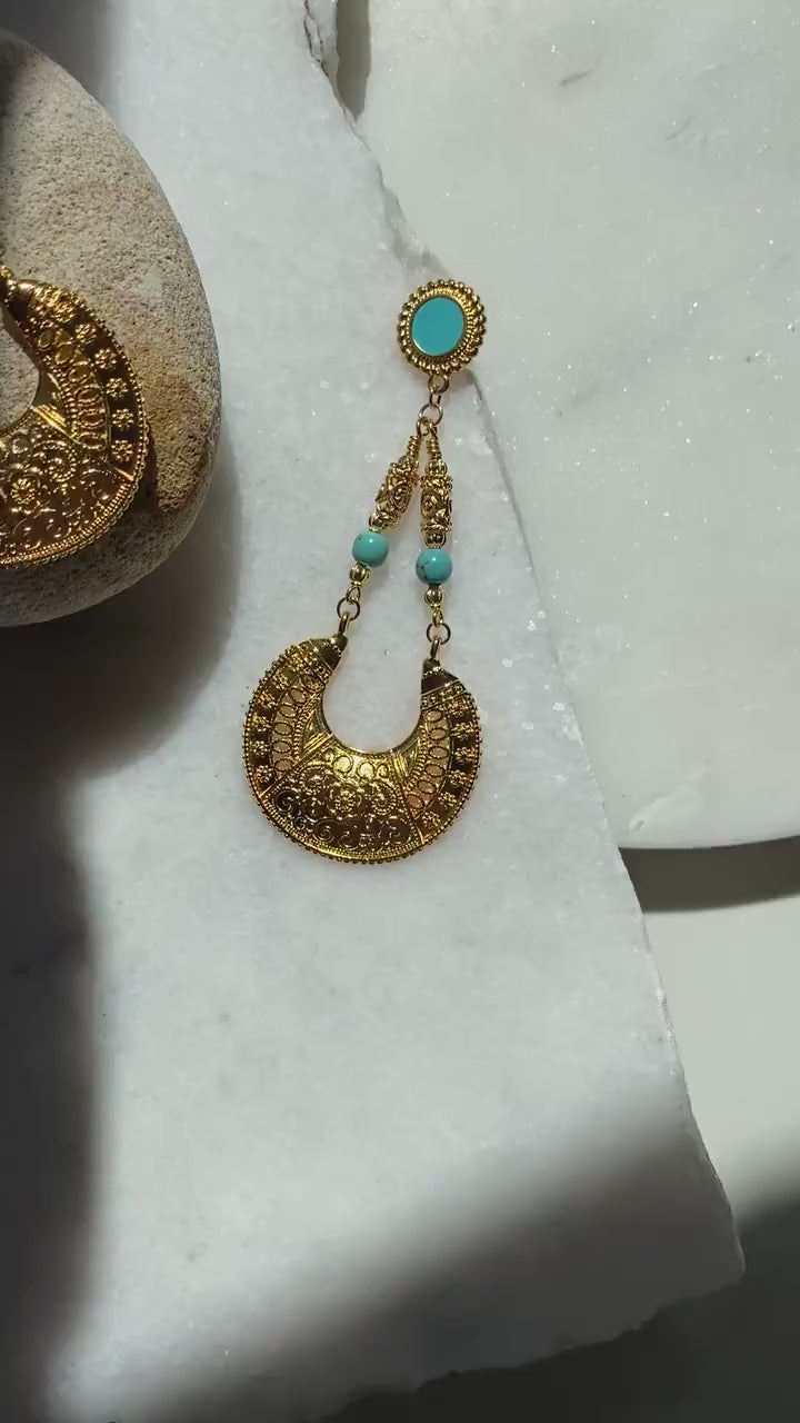 Statement oversize earrings