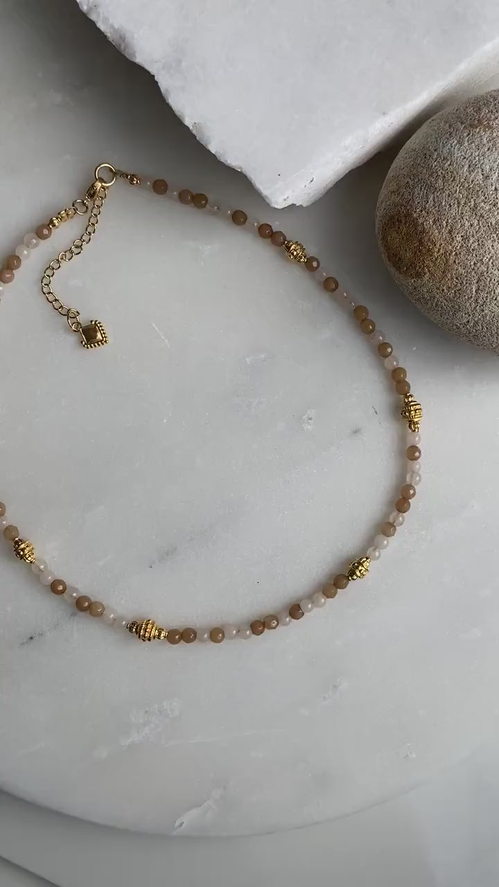 AMALIA Dainty Agate necklace