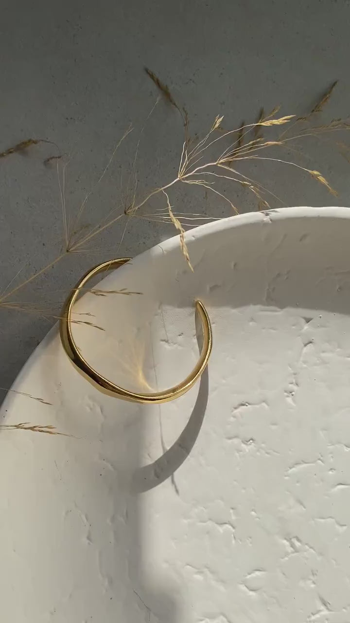 Thick unisex Gold Bracelet