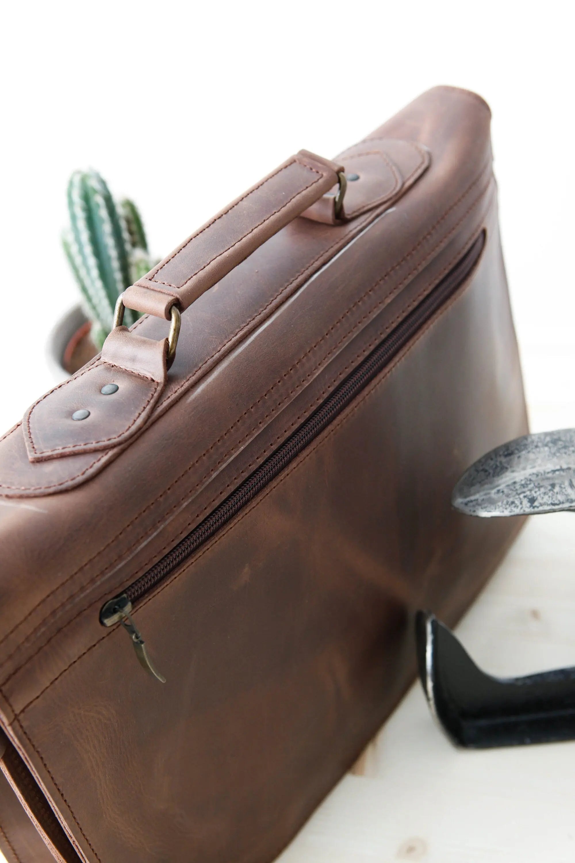 ZEUS Brown, Mens Leather Briefcase, Leather Business Bag, Leather Messenger Brown Briefcase, Genuine Leather Laptop Bag