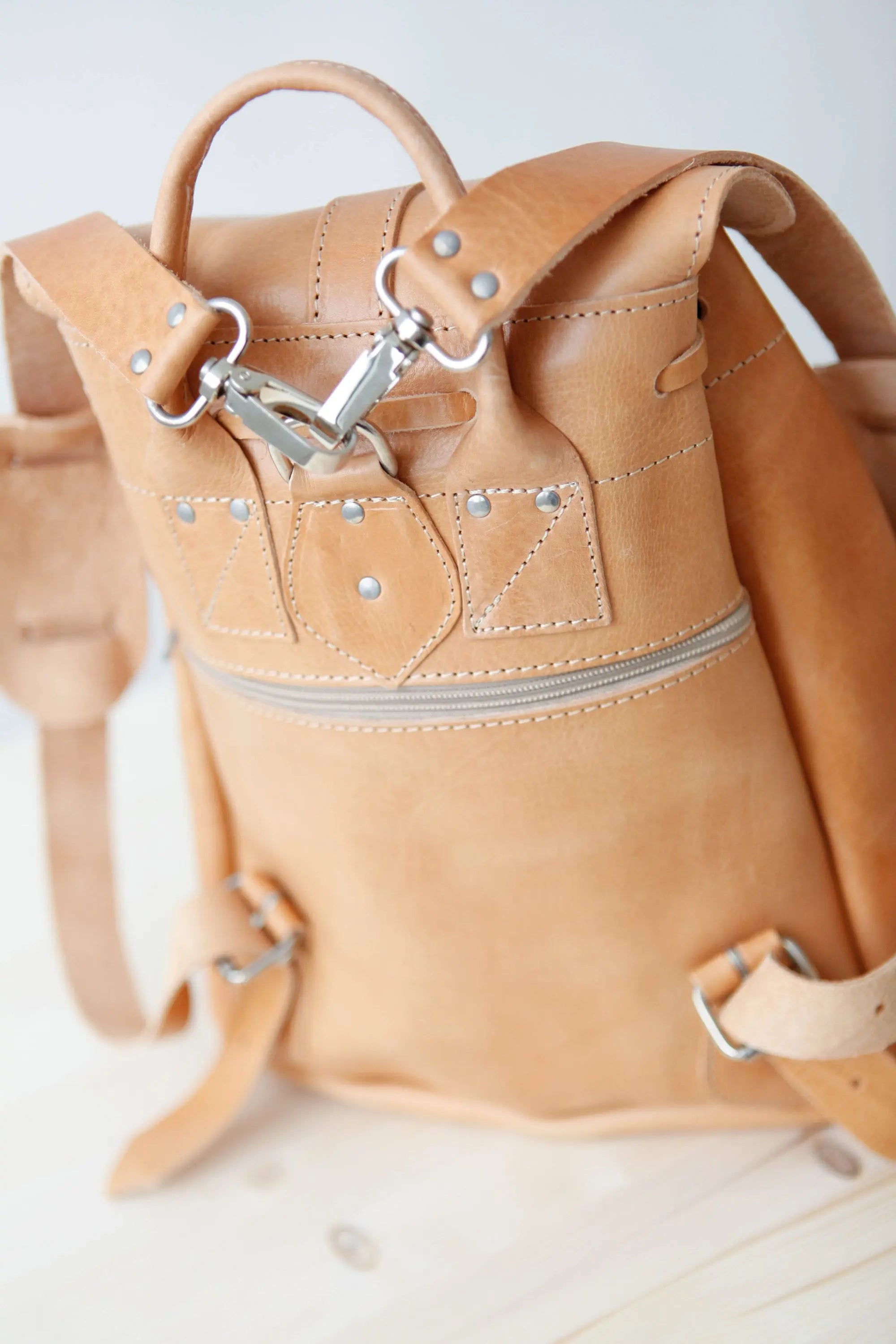 ALEXANDRO Natural, Unisex Leather RUCKSACK, College backpack, Laptop and Travel backpack, School rucksack