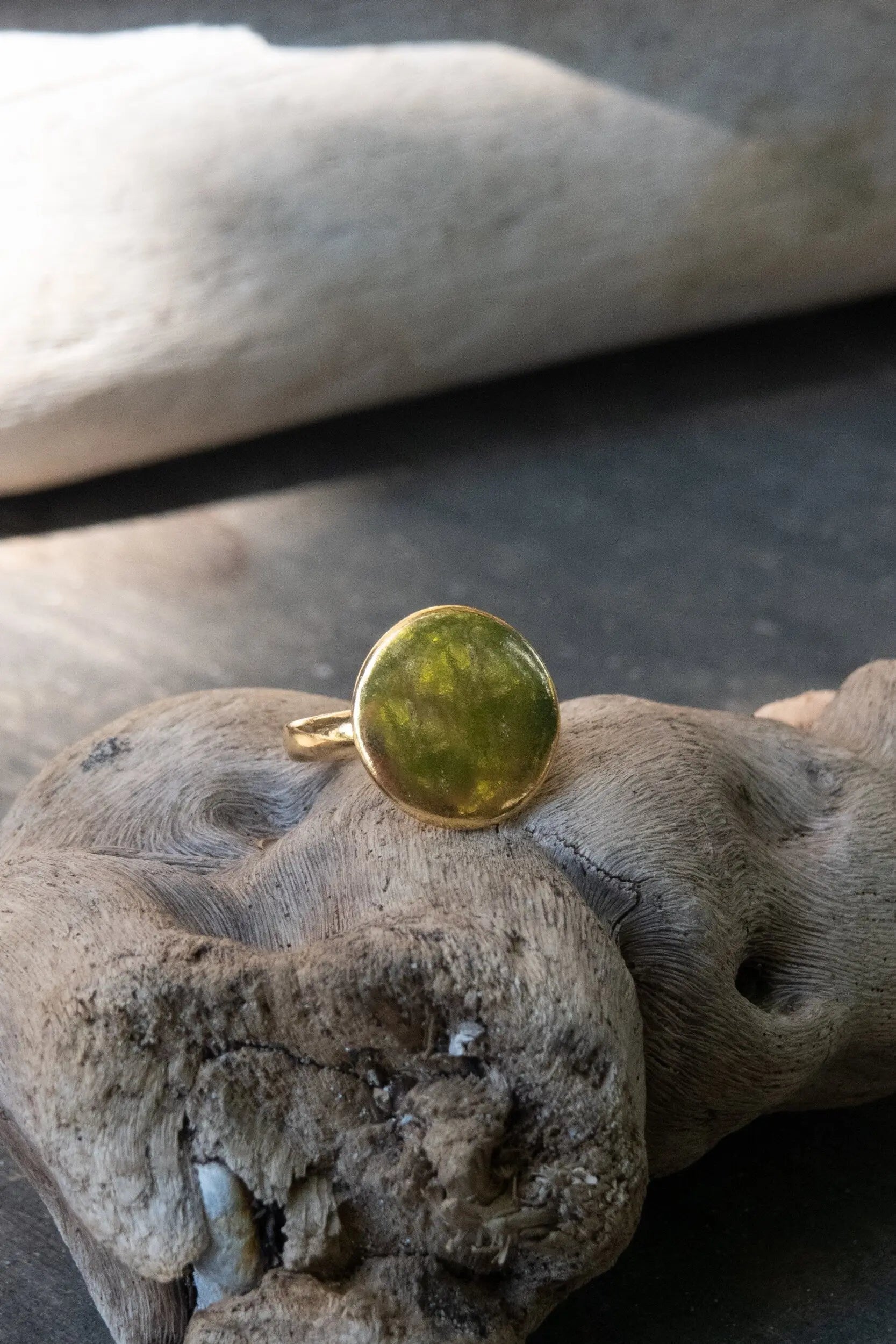 BIG Round RING