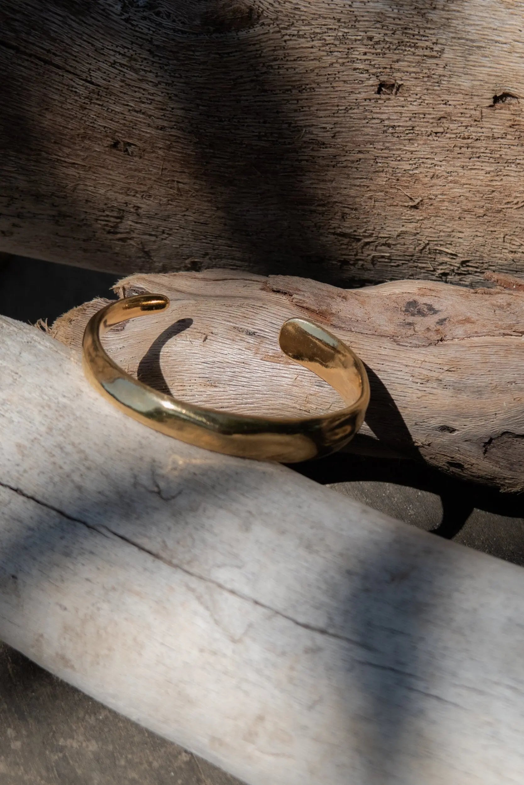 Thick unisex Gold Bracelet, Chunky bracelet, Minimal Bangle Cuff bracelet, Statement jewelry, Boho chic bracelet femme, 24k gold filled