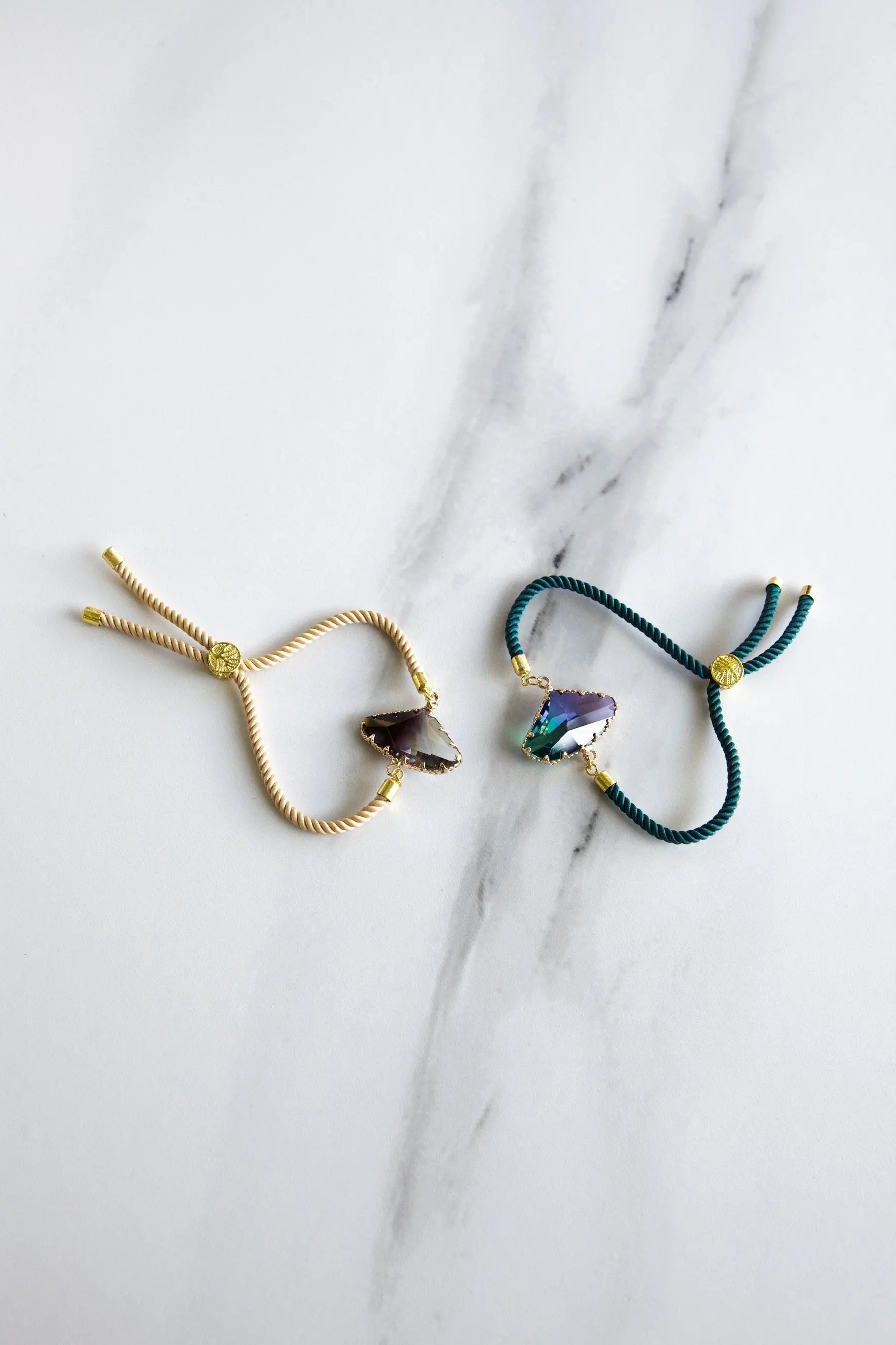 Adjustable Crystal Bracelet, Green Cord bracelet with colorful big crystal charm, Boho chic bracelet femme, stackable bracelet