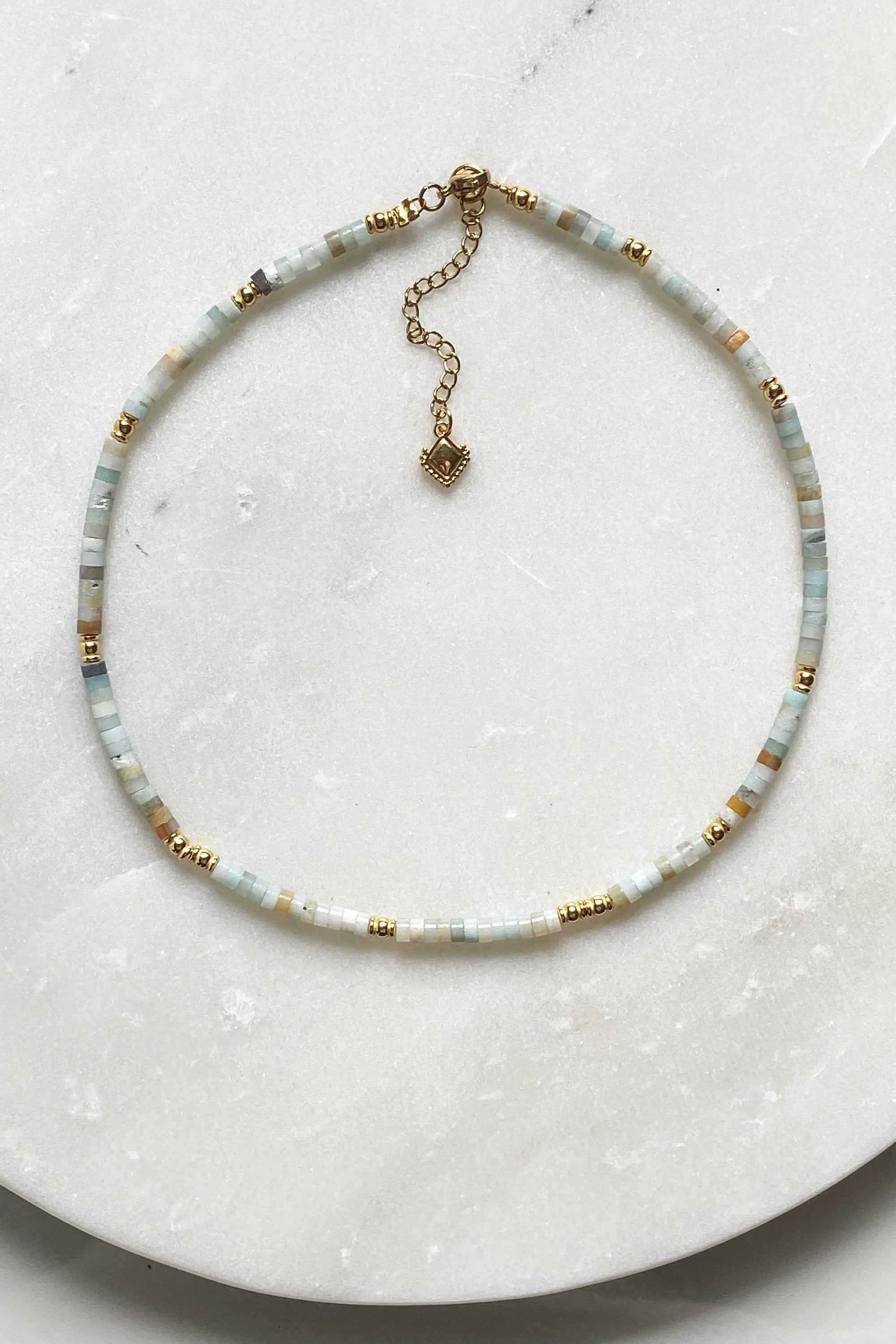 Dainty Aquamarine necklace, Beaded Birthstone Necklace, Bijoux Ethniques, Natural stone Necklace, Collier pierre femme