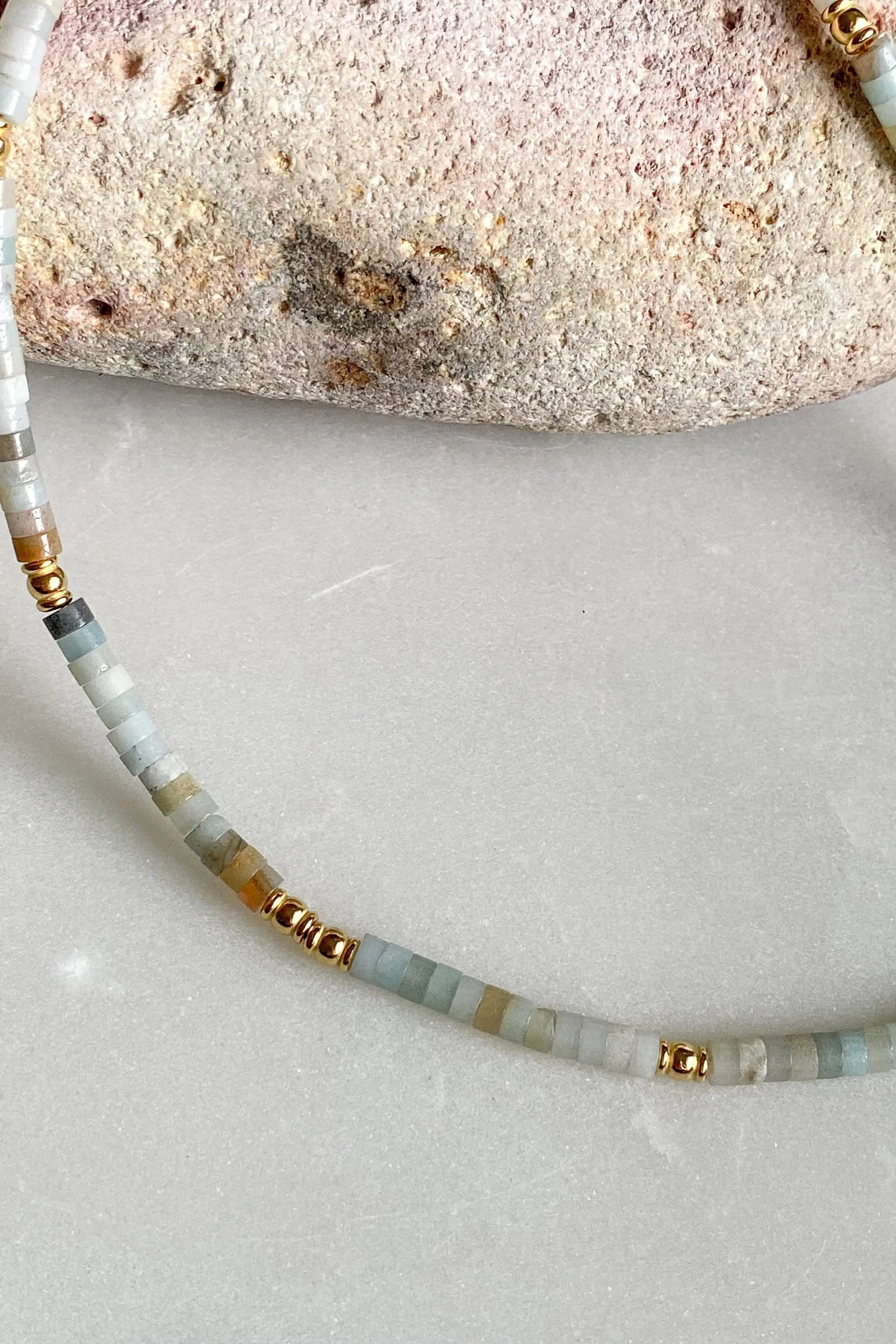 AELIA Heishi necklace, Statement Boho Necklace, Surfer Boho chic choker necklace, Dainty Aquamarine necklace, Collier pierre femme