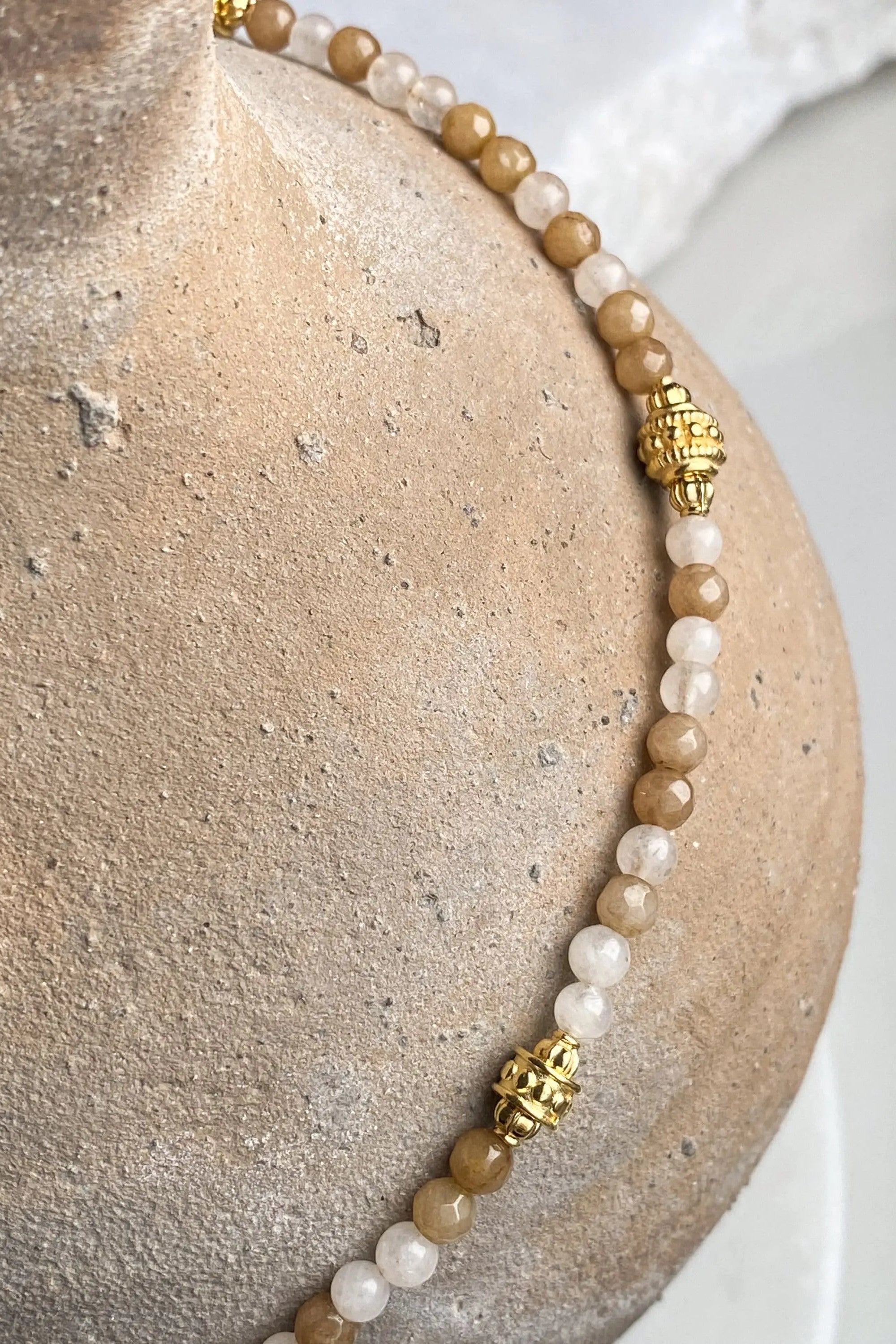 AMALIA Dainty Agate necklace, Heishi necklace, Statement Boho Necklace, Surfer Boho chic choker necklace, Collier pierre femme, Gift for her