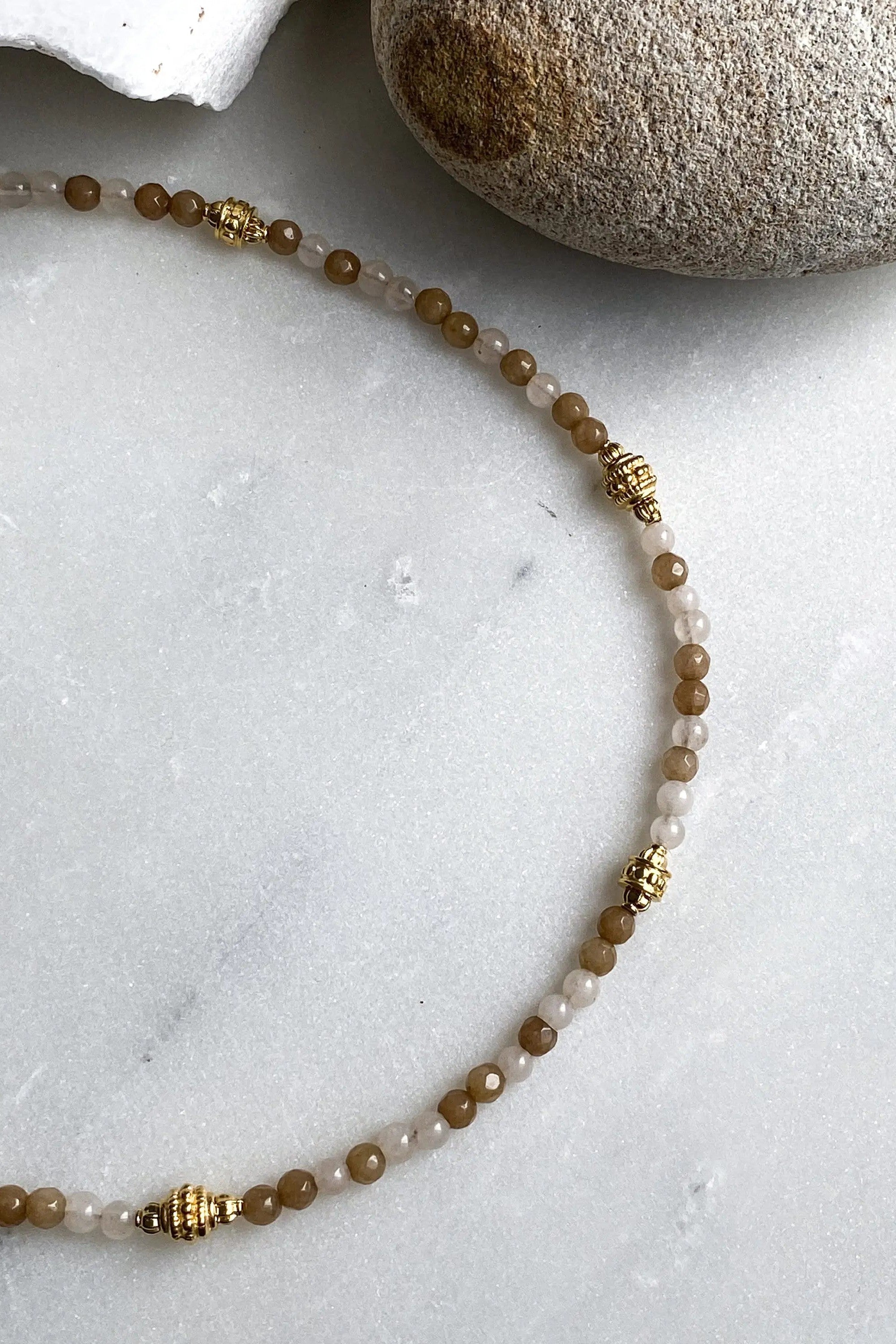 AMALIA Dainty Agate necklace, Heishi necklace, Statement Boho Necklace, Surfer Boho chic choker necklace, Collier pierre femme, Gift for her