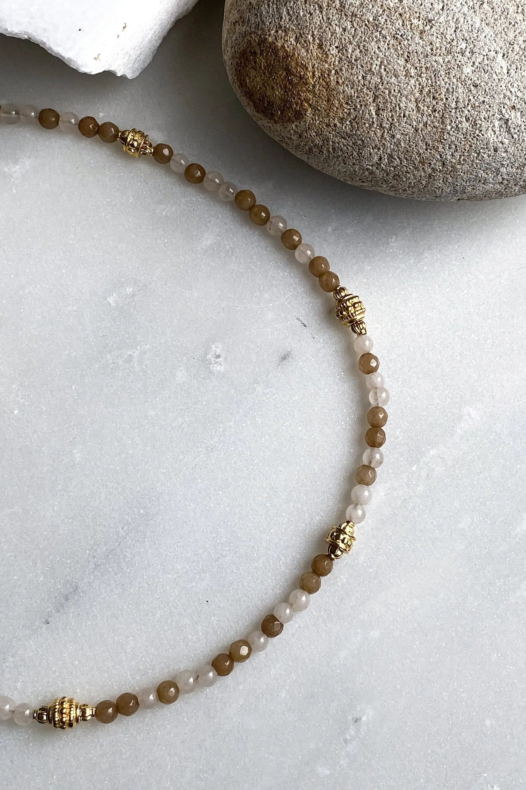 AMALIA Dainty Agate necklace, Heishi necklace, Statement Boho Necklace, Surfer Boho chic choker necklace, Collier pierre femme, Gift for her