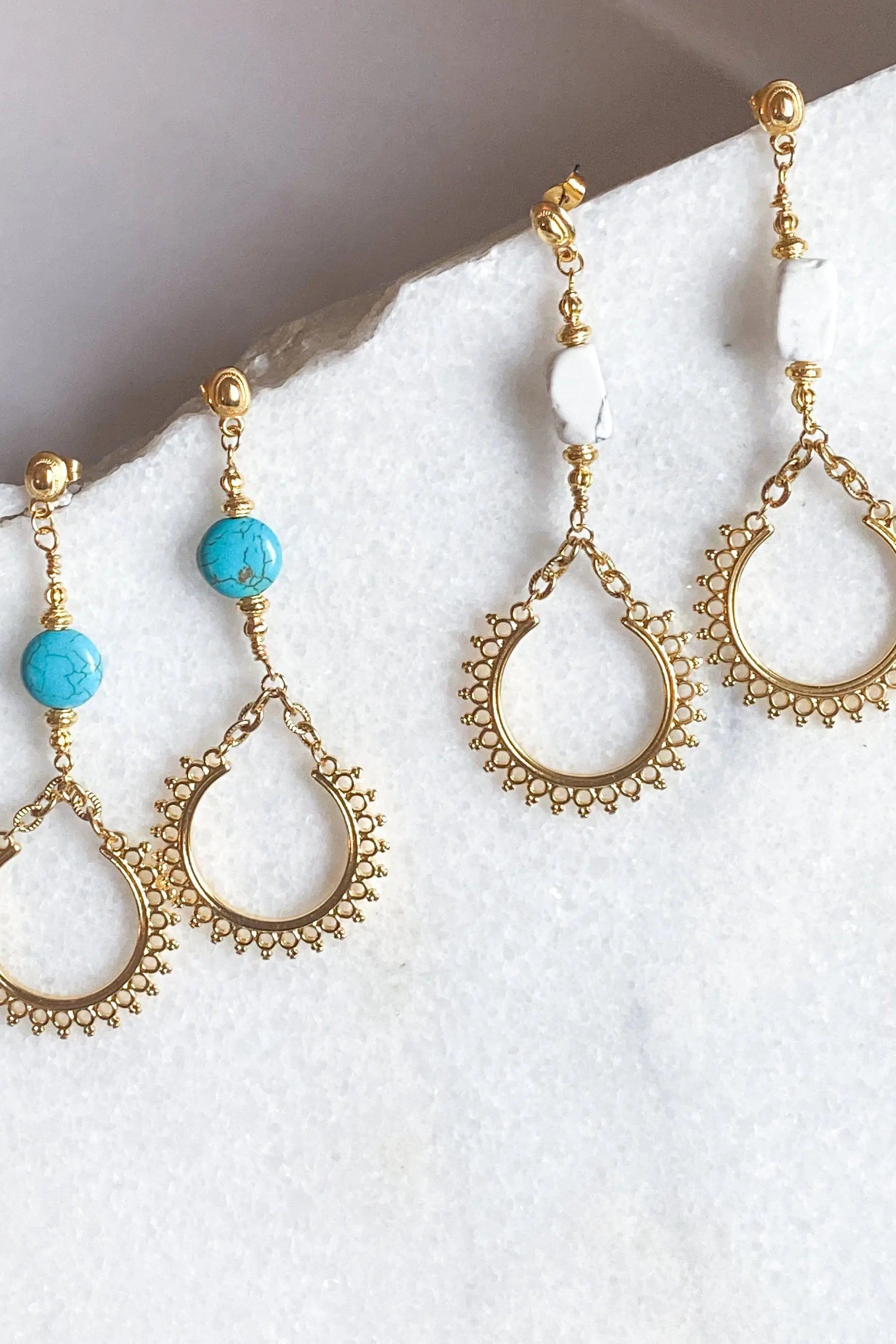 White and Gold Statement Earrings, Bijoux Ethniques, Big gypsy Earrings, Tribal and boho earrings, gold ethnic earring, ÉRIS