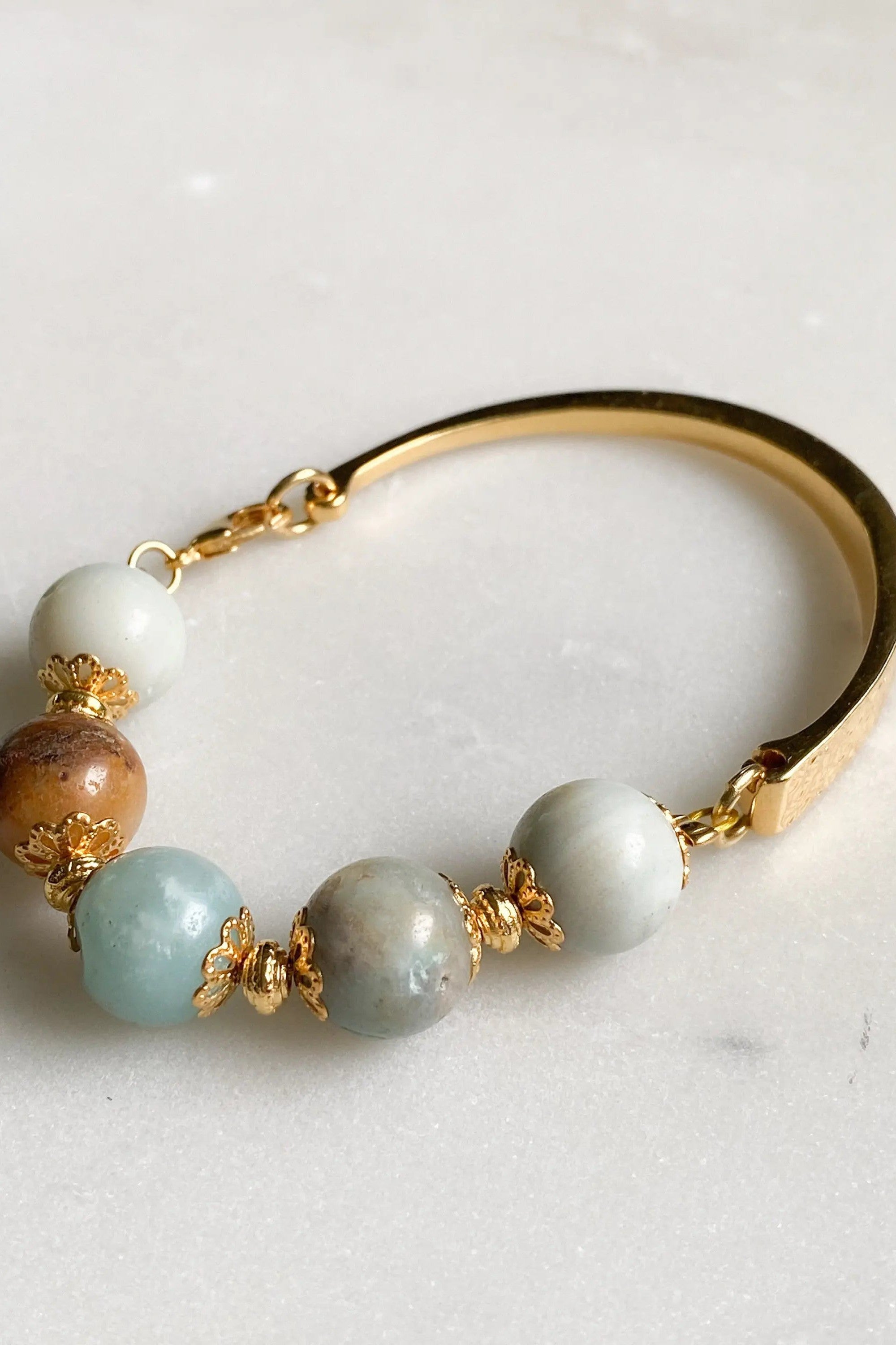 Gold cuff and amazonite beaded bracelet, Healing Crystal Bracelet, Boho gem jewelry, Bracelet femme fait main