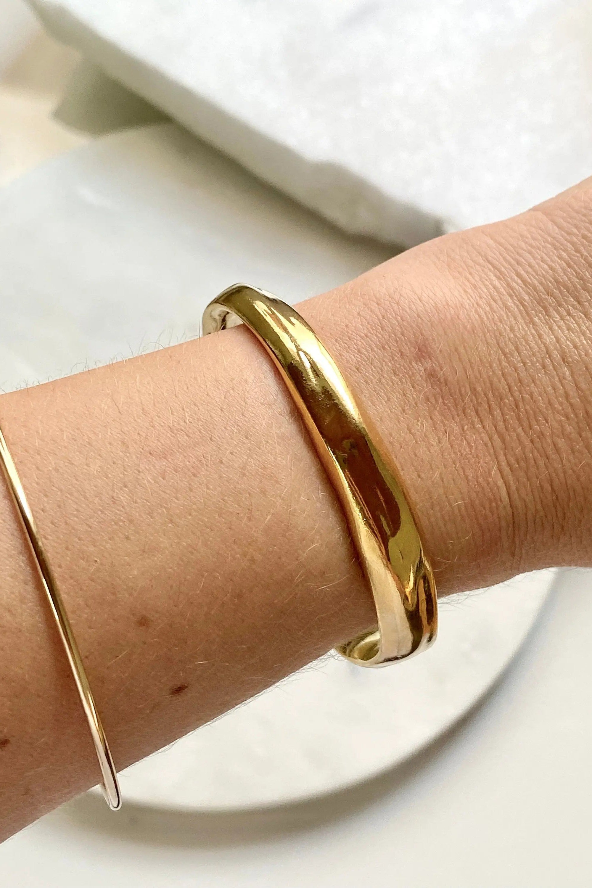 Thick unisex Gold Bracelet, Chunky bracelet, Minimal Bangle Cuff bracelet, Statement jewelry, Boho chic bracelet femme, 24k gold filled