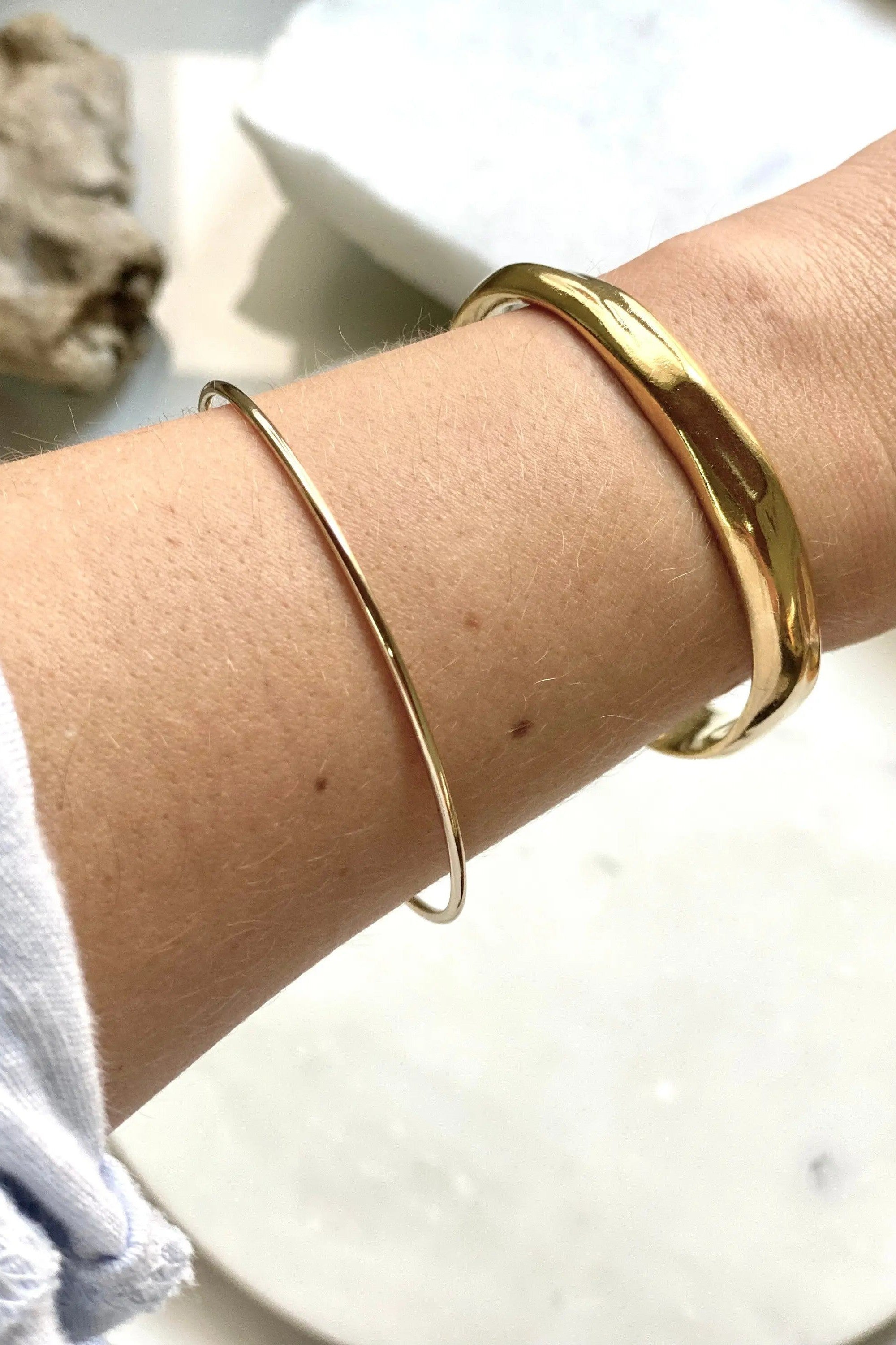 Thick unisex Gold Bracelet, Chunky bracelet, Minimal Bangle Cuff bracelet, Statement jewelry, Boho chic bracelet femme, 24k gold filled