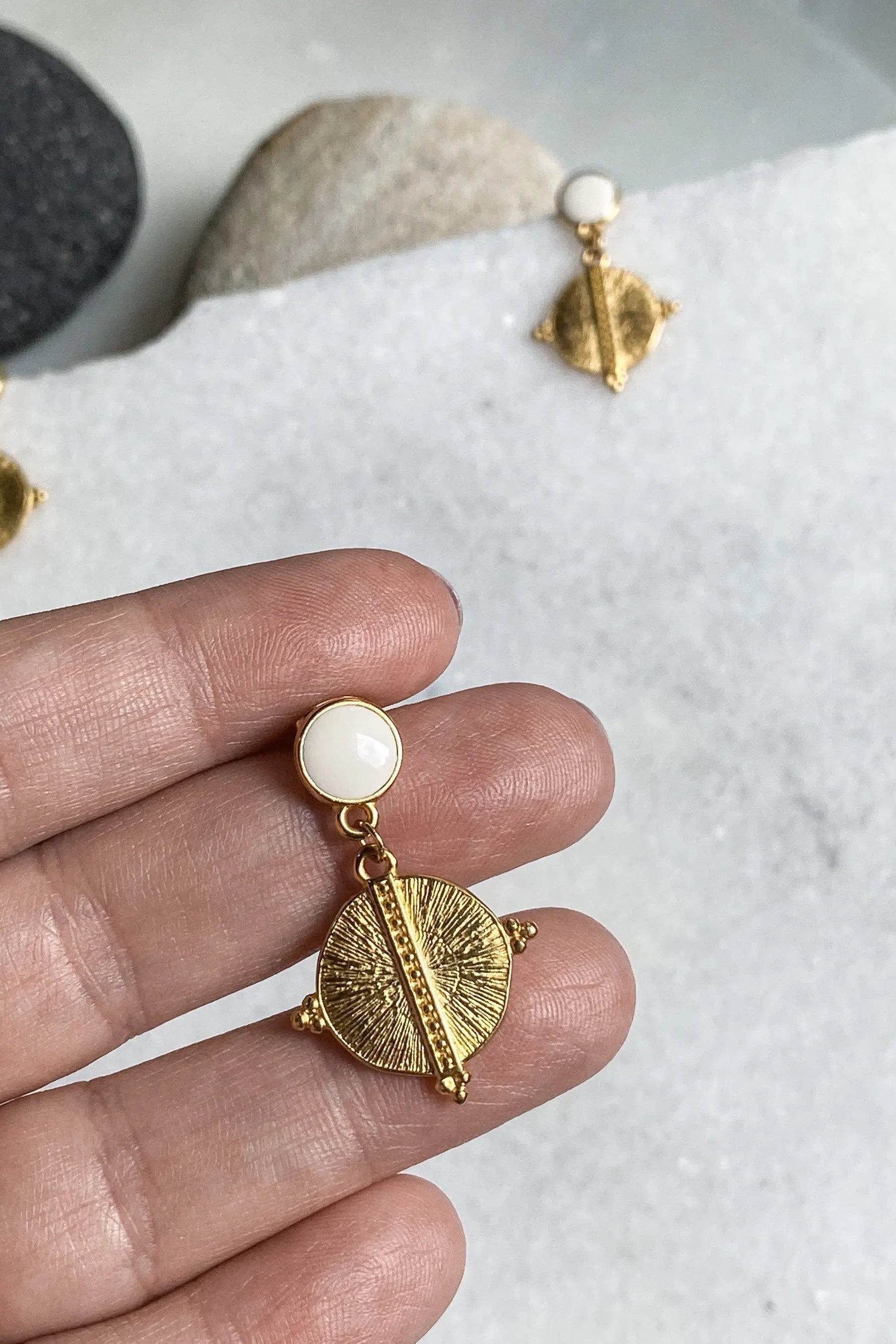 White Gold Boho earrings Gift for Mum Ancient Earrings Dangle Tribal Earring, Bijoux éthniques Boucles d'oreilles turquoise HERA