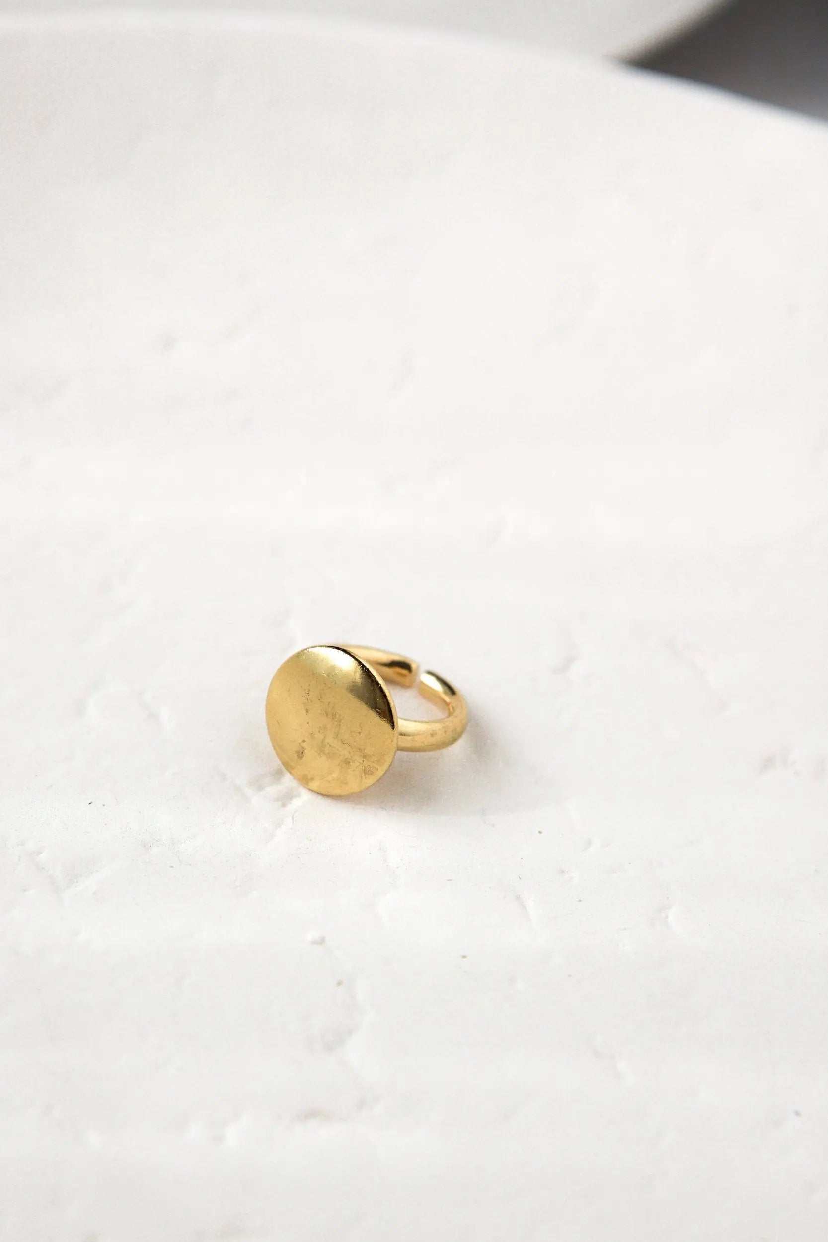 BIG Round RING