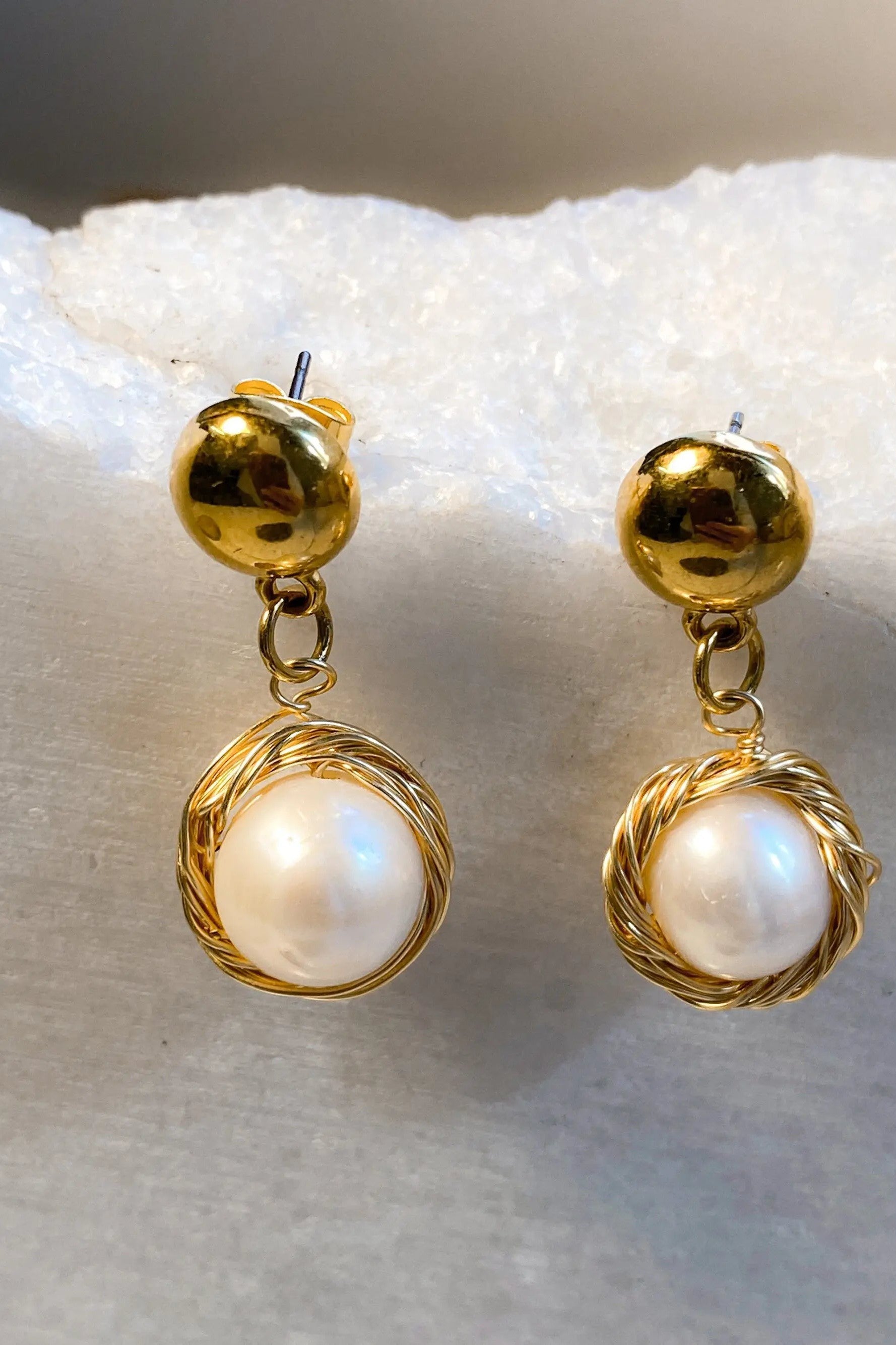 MOTHER of pearl Earrings, Drop gold pearl earrings, Bridal wedding earrings, pearl jewelry, Perlen Ohrringe, gift for her