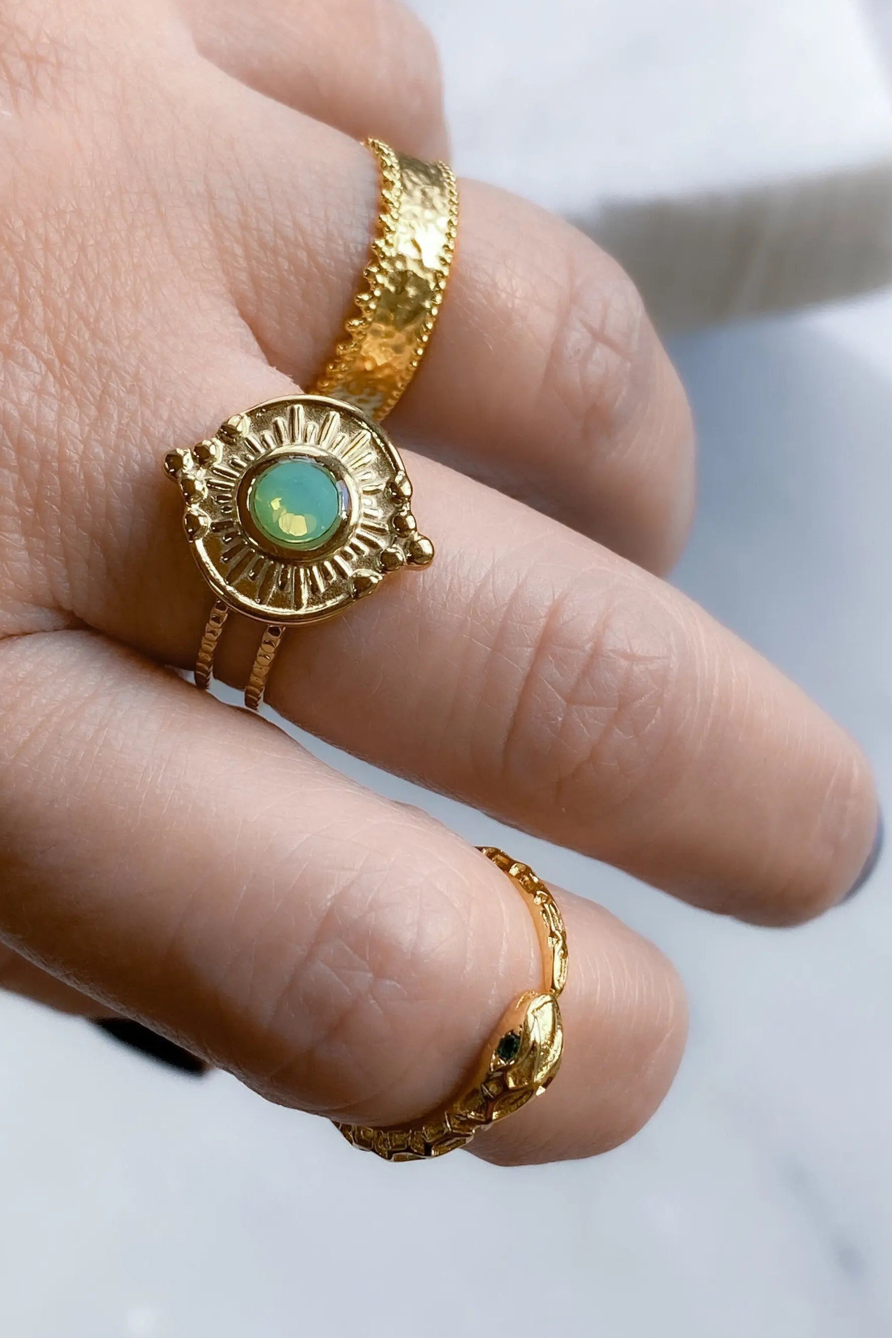 SEZAN Gold Stone Ring, Green crystal Simple Boho Ring, Elegant Boho Damen Ring,Stainless steel Adjustable ring for women, Bague Pierre