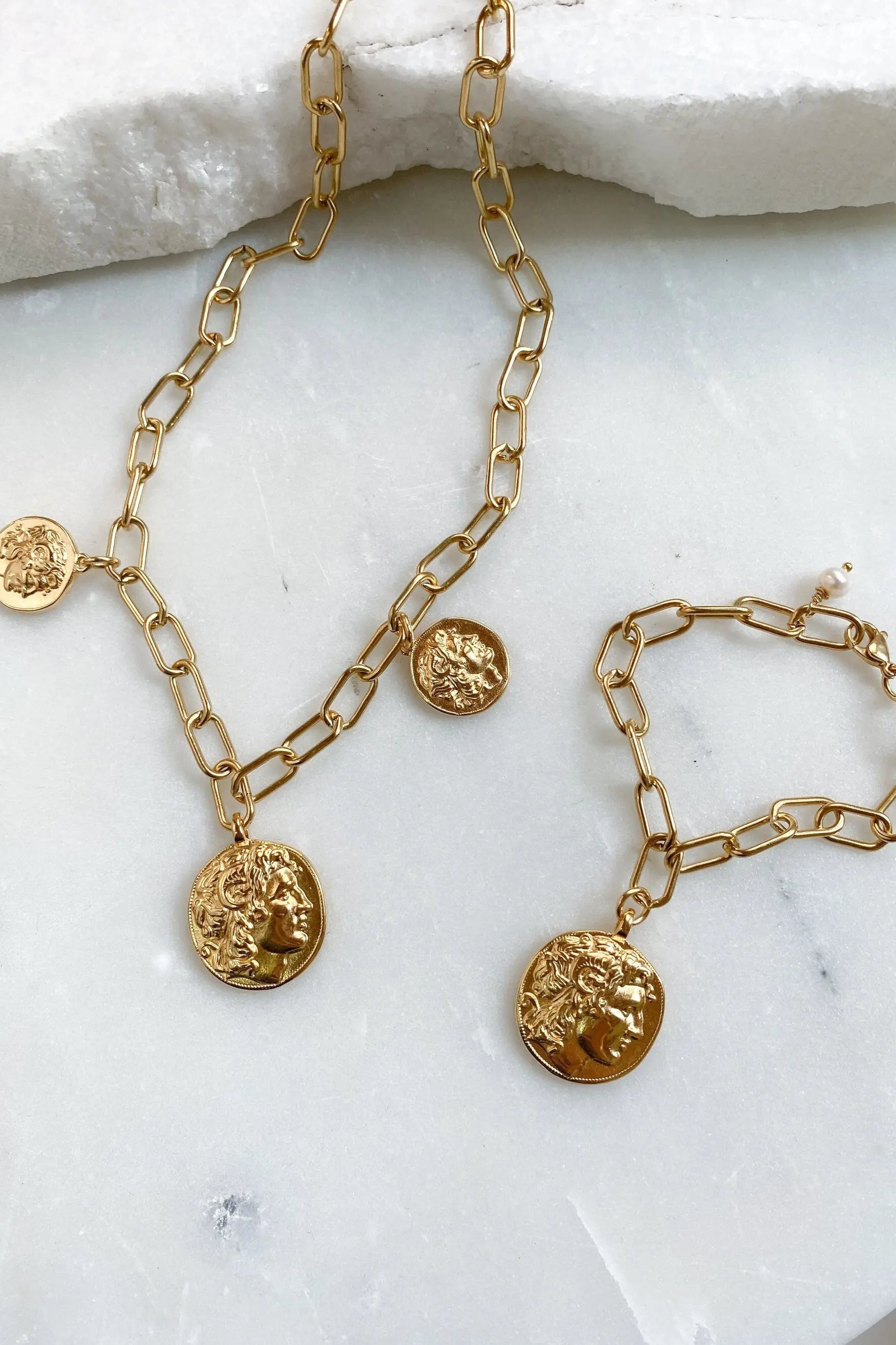 ALEXANDER charm bracelet, Big Gold Coin bracelet, Statement Thick chain bracelet, Chunky Greek Coin Medaillon, Vintage style bracelet