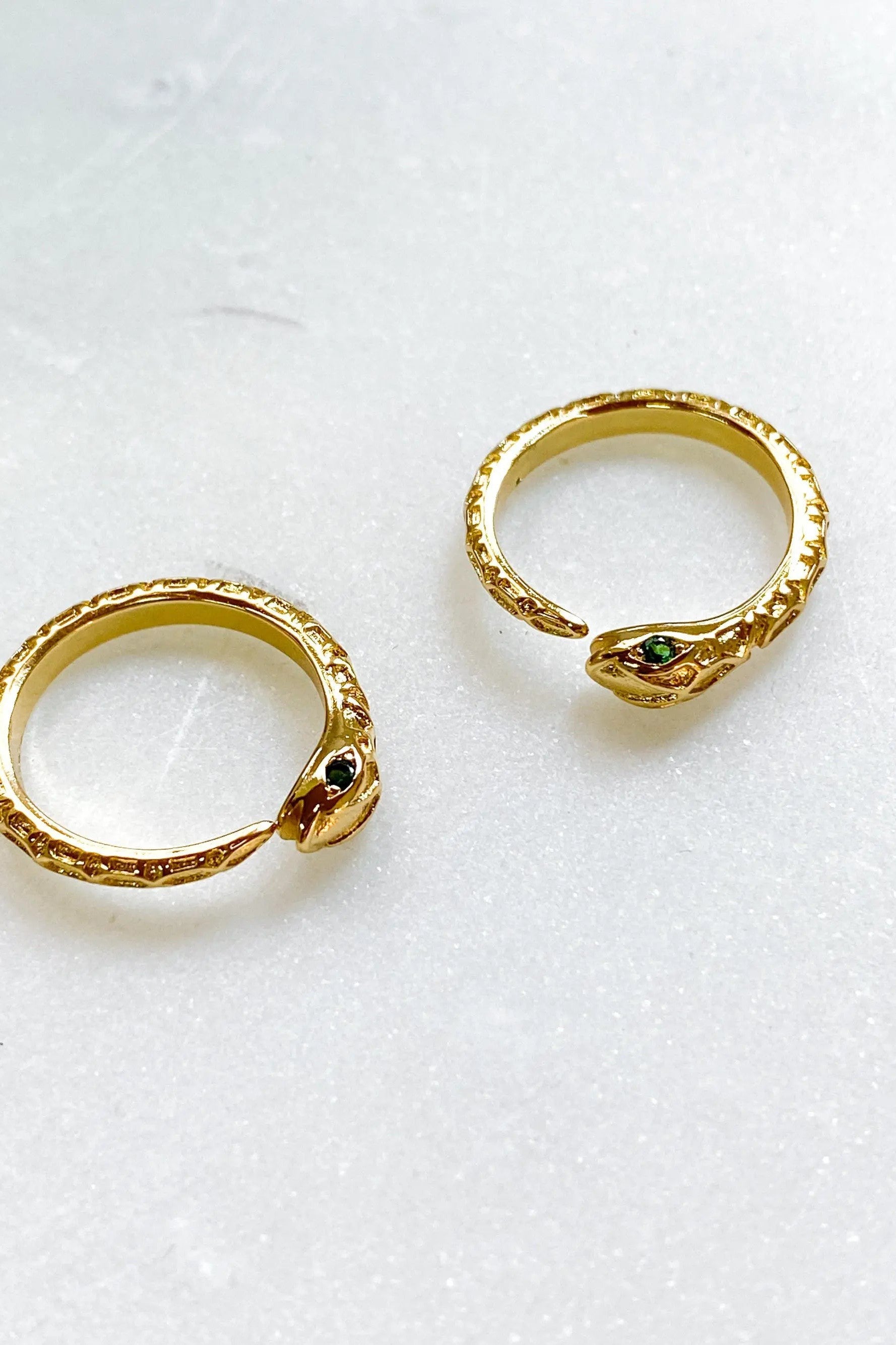 Gold Snake RING, Vintage Serpent Ring, Gothic thin Snake Ring, 24K Gold filled ring for women, Delicate Modern Ring, Gothic Snake Ring