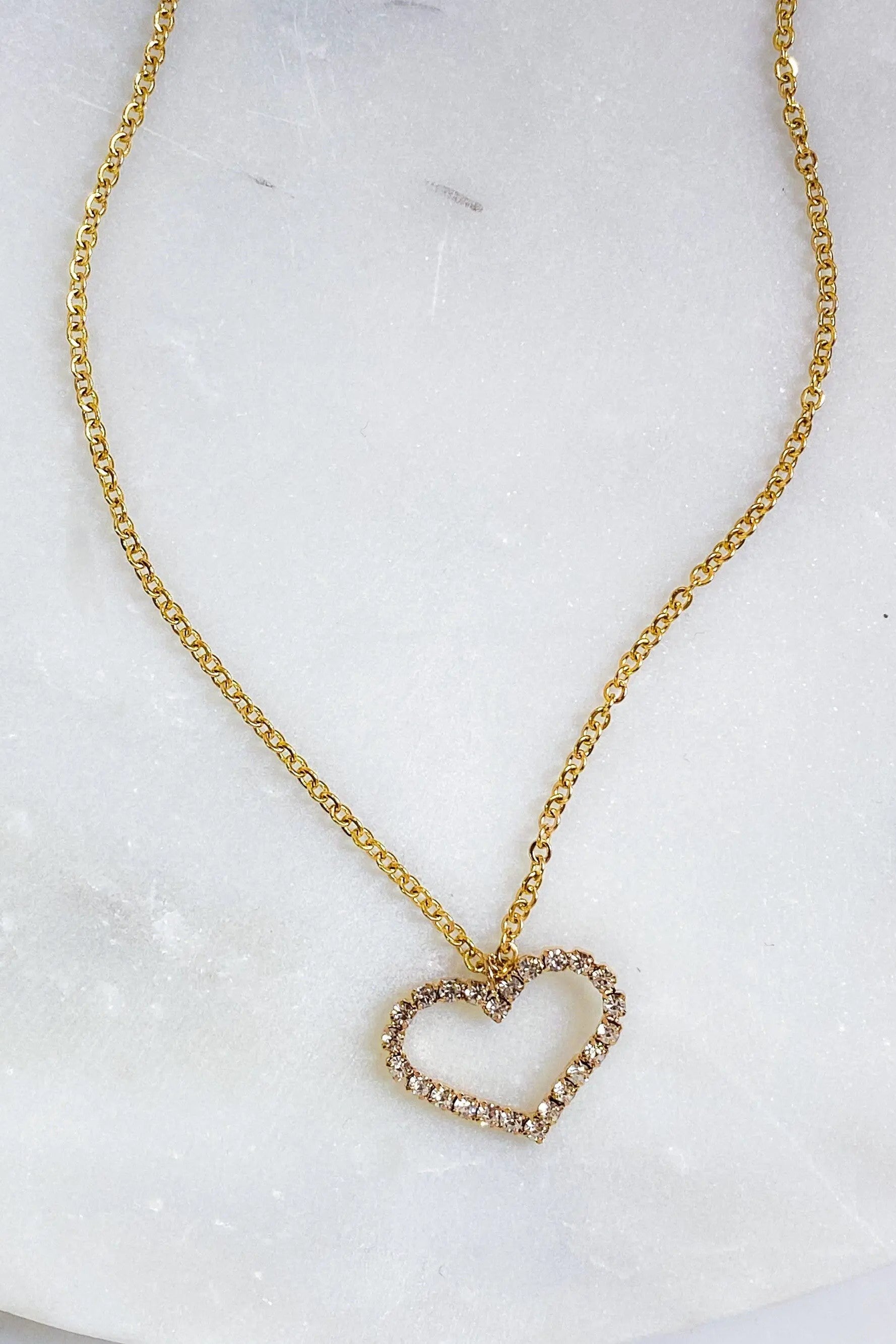 Heart charm Necklace, Gold chain necklace with crystal heart, Dainty Minimalist necklace, Necklace with large heart pendant, Gift for her