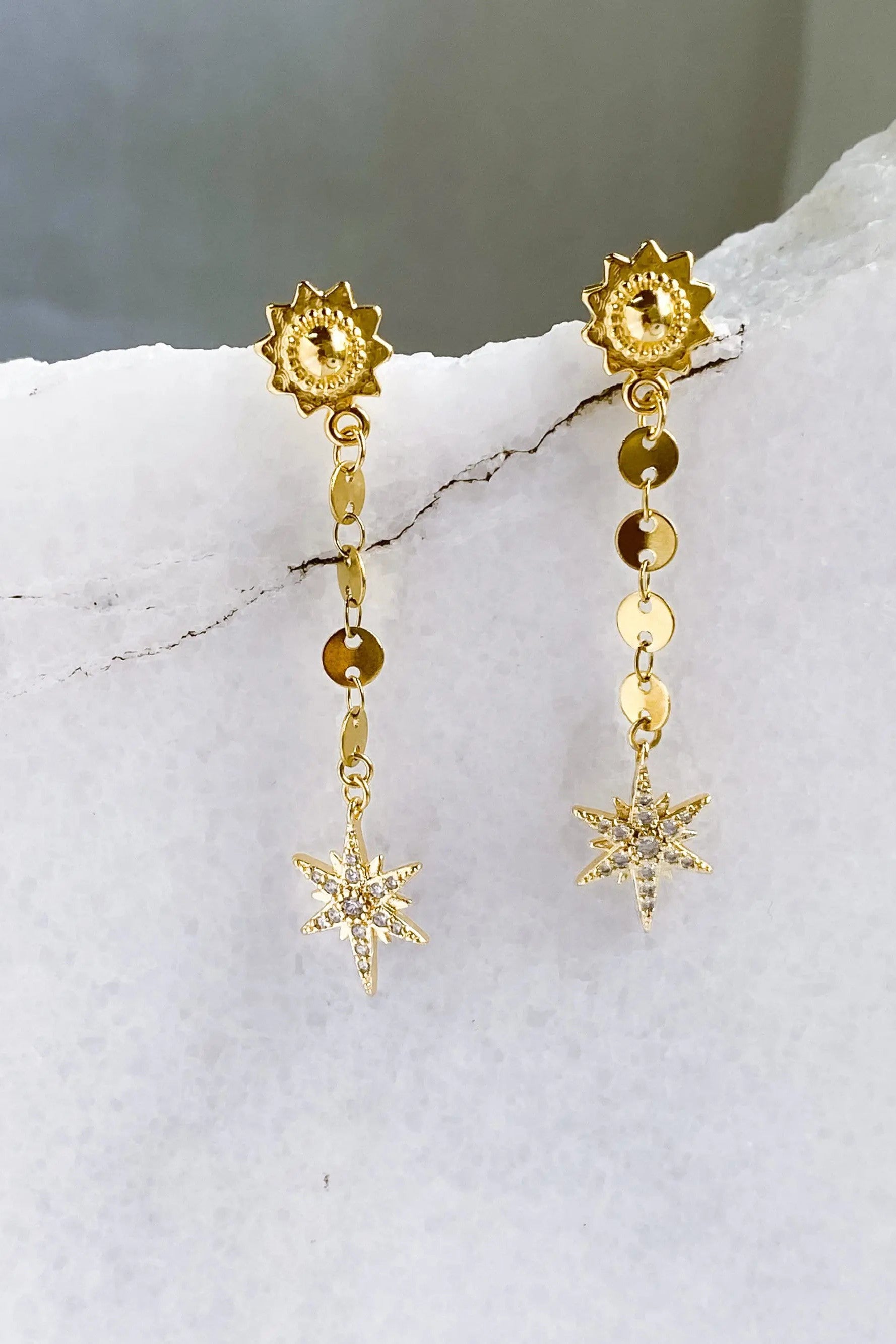 Cz NORTH STAR Chain Earrings, Star Drop Earrings, Starburst Zircon earrings, Long Celestial Earrings, Gold dangle earrings, Gift for her