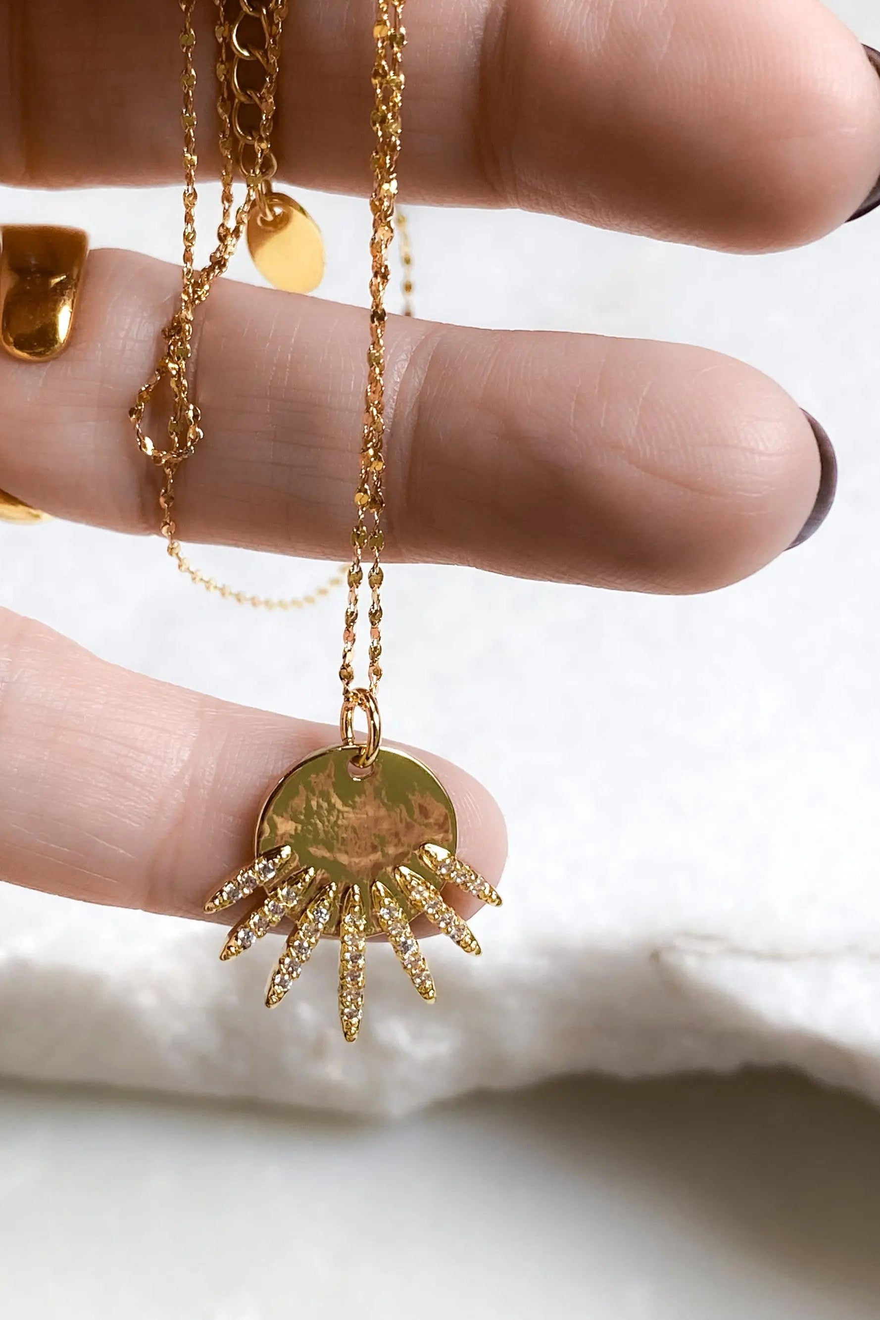 Gold Sunburst necklace, Dainty Sunshine necklace, Zircon Sun Medallion, Thin chain Necklace, Sun rays charm, Minimalist Sun Necklace