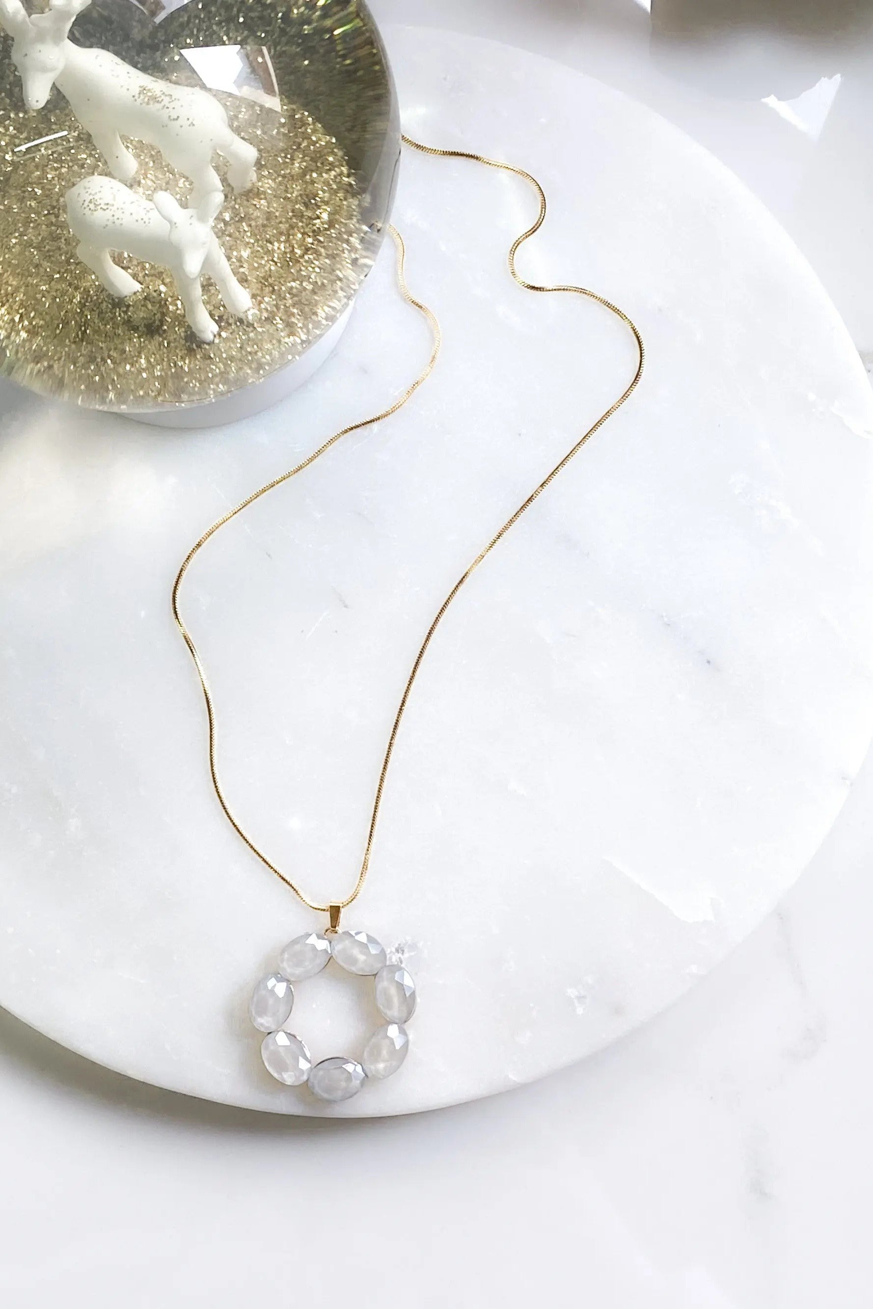 Big circle pendant necklace, Crystal Round pendant, Flower necklace, Large circle gold Chain Necklace, Long chain necklace, Mum gift