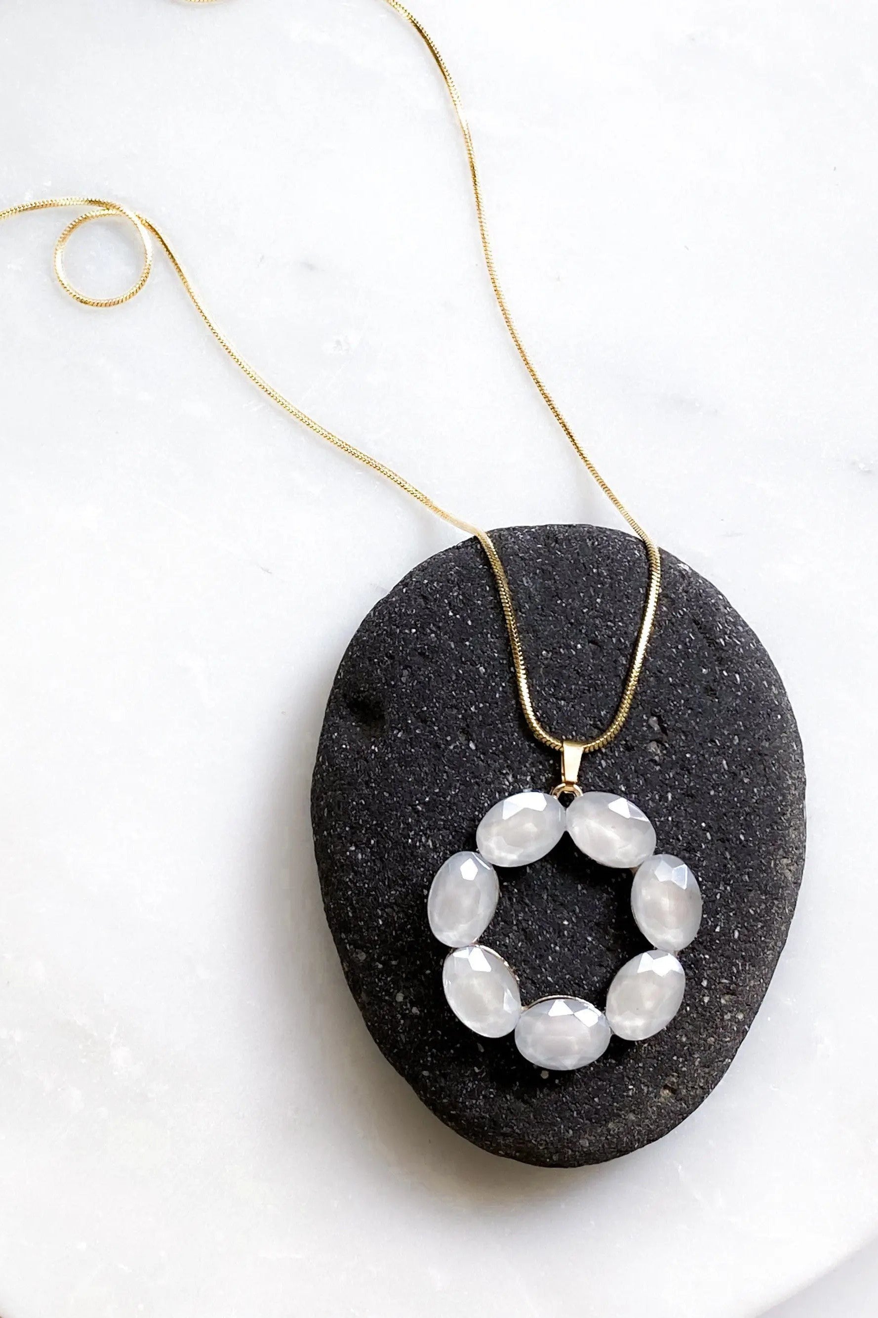 Big circle pendant necklace, Crystal Round pendant, Flower necklace, Large circle gold Chain Necklace, Long chain necklace, Mum gift