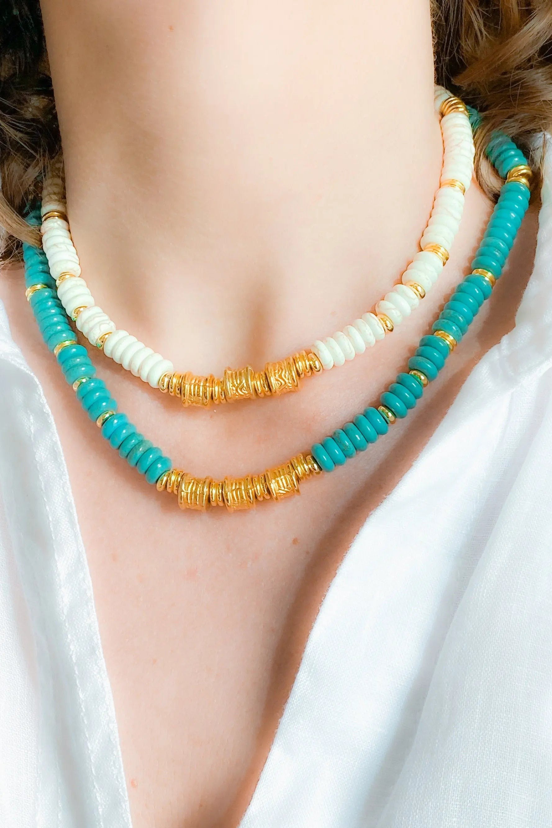 KLÉLIA Heishi necklace, Statement Boho Necklace, Surfer choker necklace, Collier Pierre, Bijoux Ethniques, Turquoise Charoite chocker