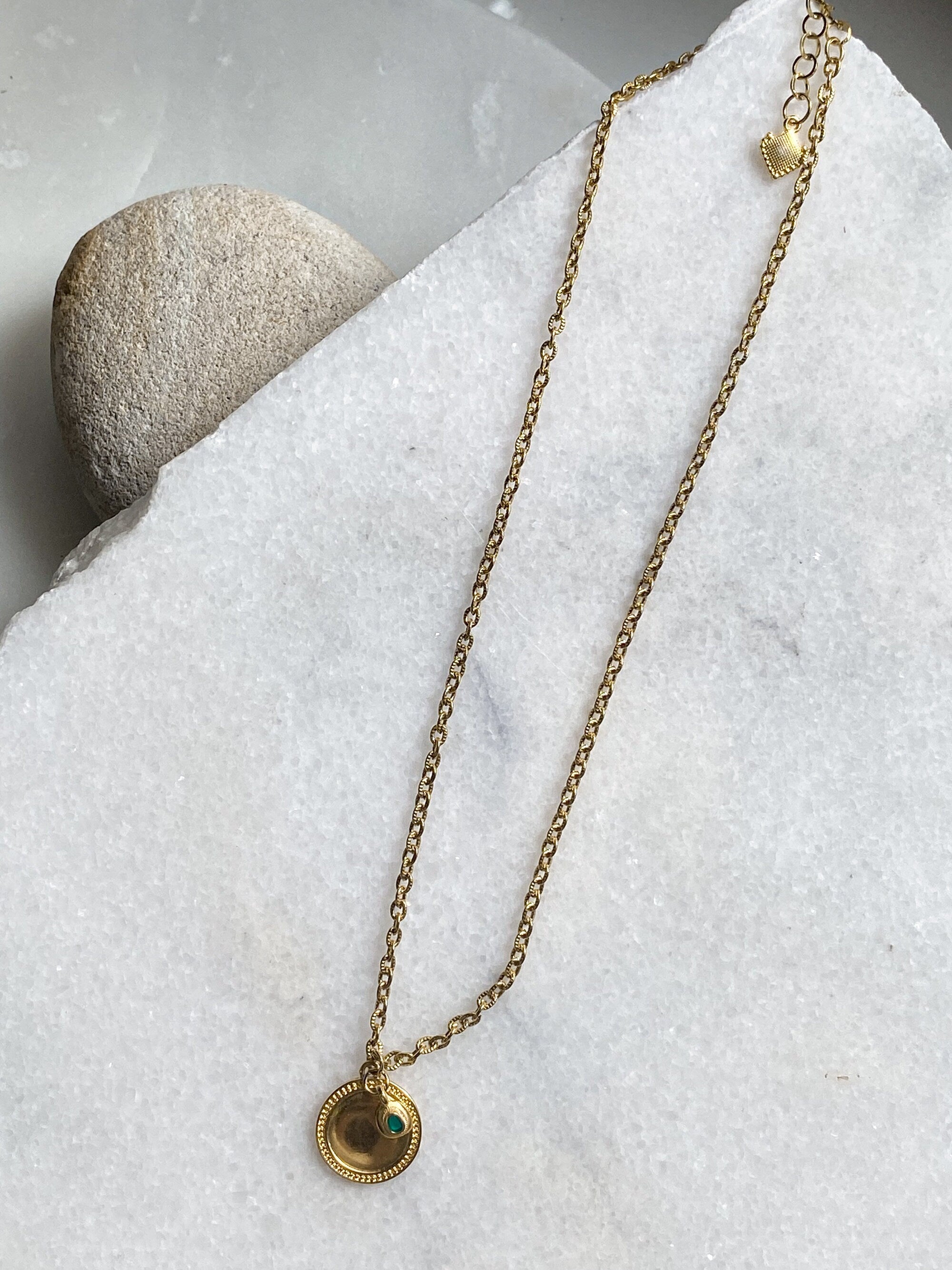 Gold Charm Necklace Boho Chic Chain Necklace Round Pendant Vintage style Christmas Gift, Halskette Medallion, IRENE