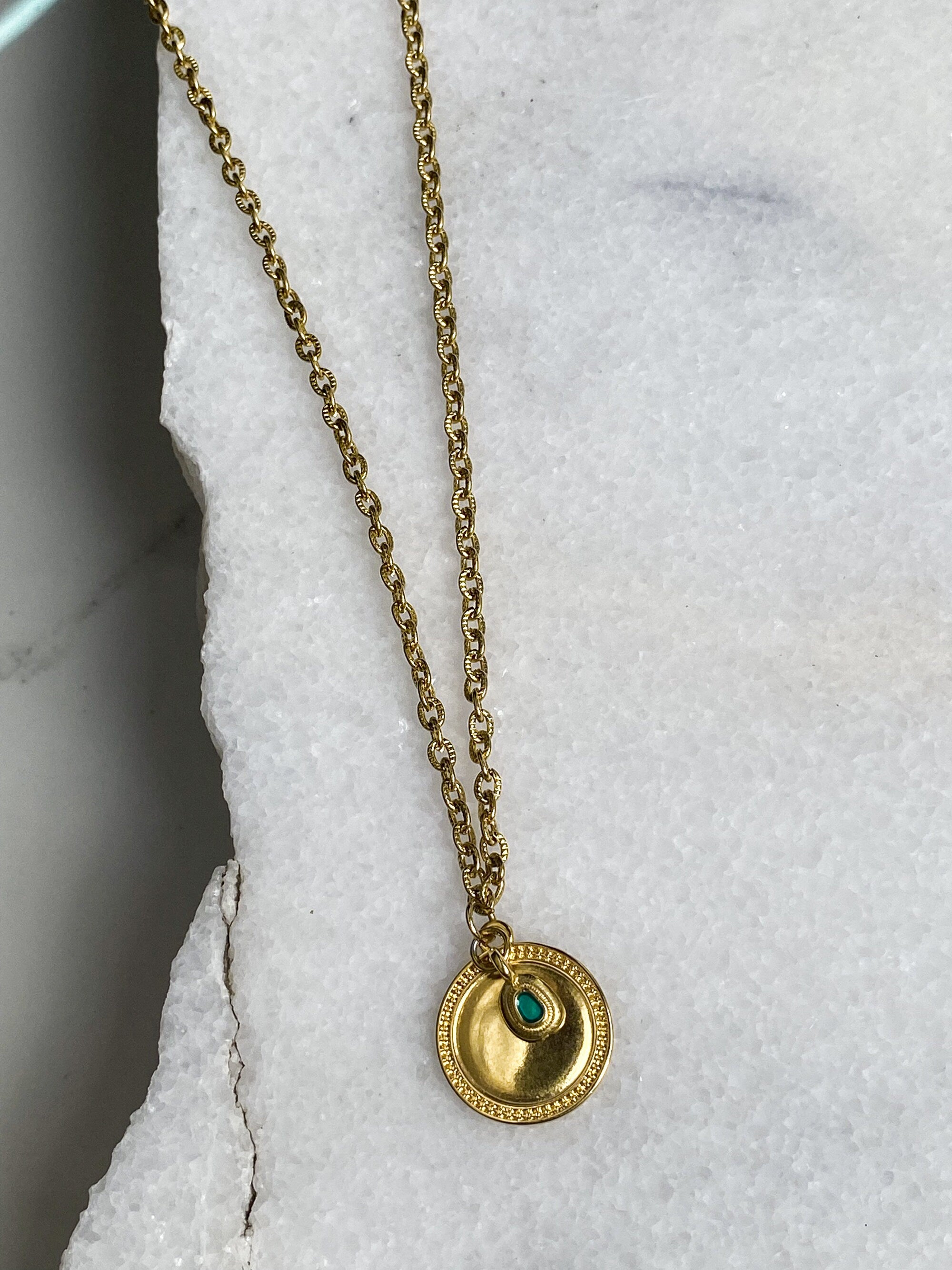 Gold Charm Necklace Boho Chic Chain Necklace Round Pendant Vintage style Christmas Gift, Halskette Medallion, IRENE