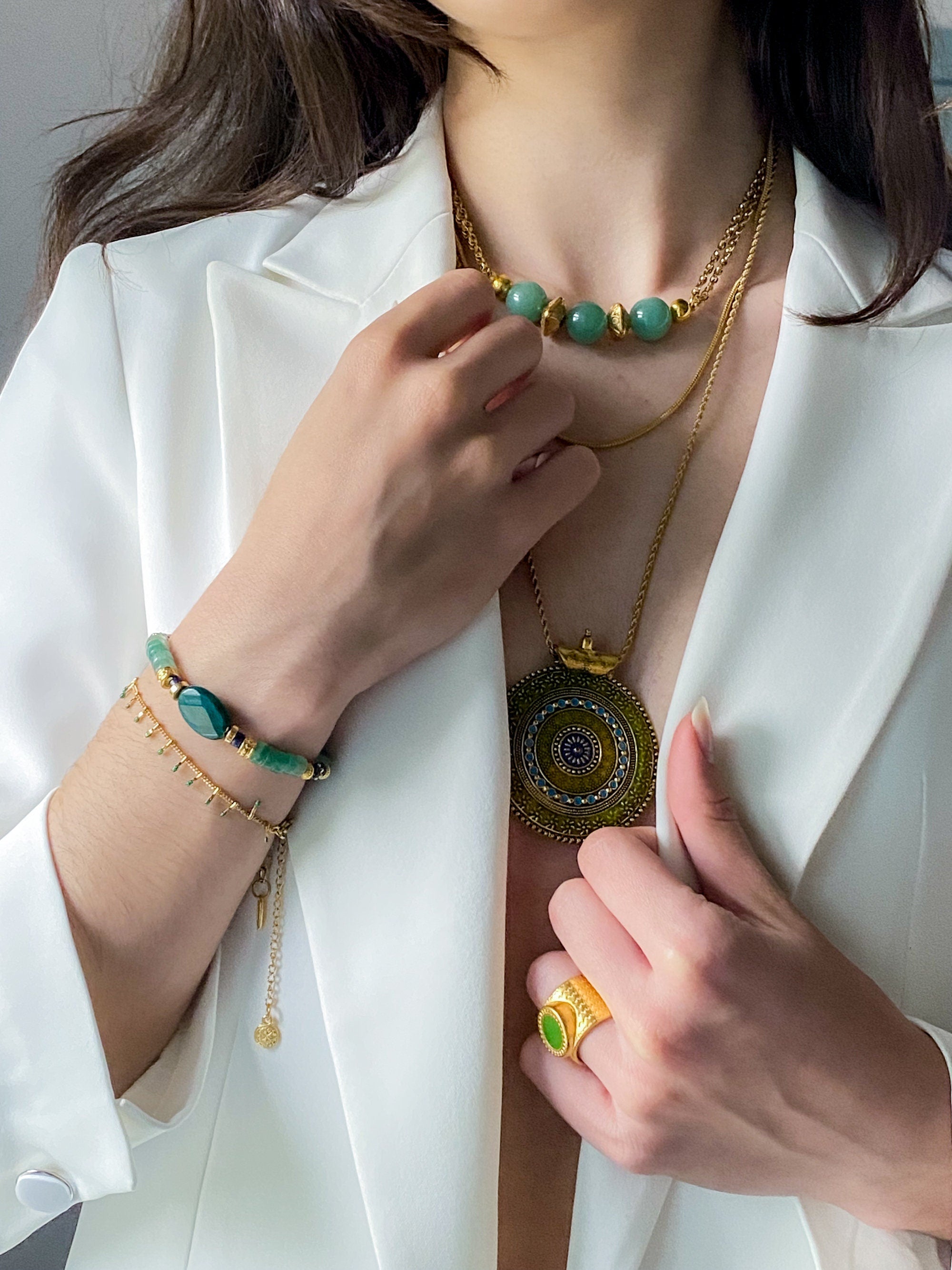 Anniversary Gift Wife Oversized Boho Chic Necklace Chunky Gold Chain Necklace Big Round Charm Pendant Statement Necklace FAÏZA