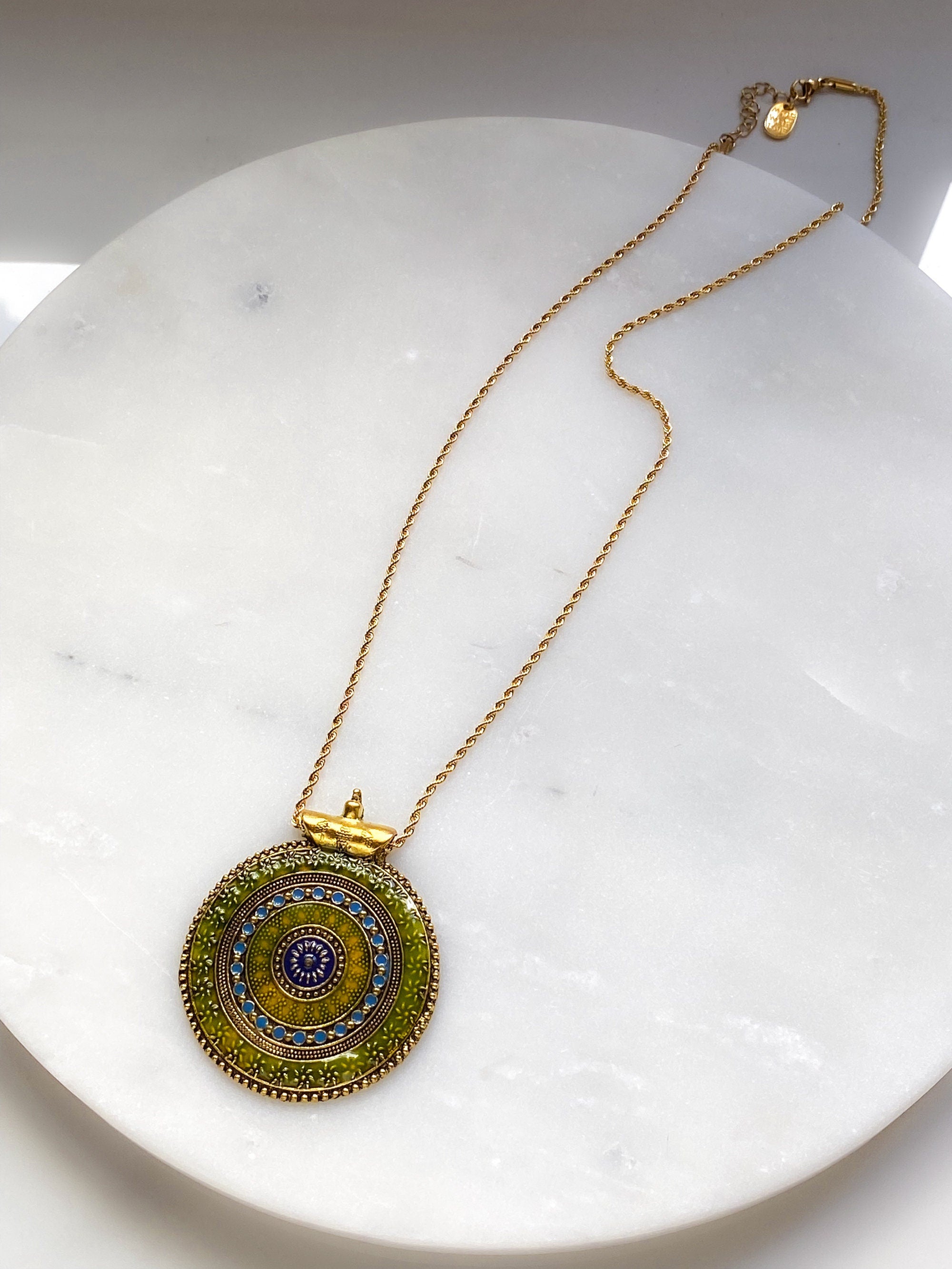 Anniversary Gift Wife Oversized Boho Chic Necklace Chunky Gold Chain Necklace Big Round Charm Pendant Statement Necklace FAÏZA