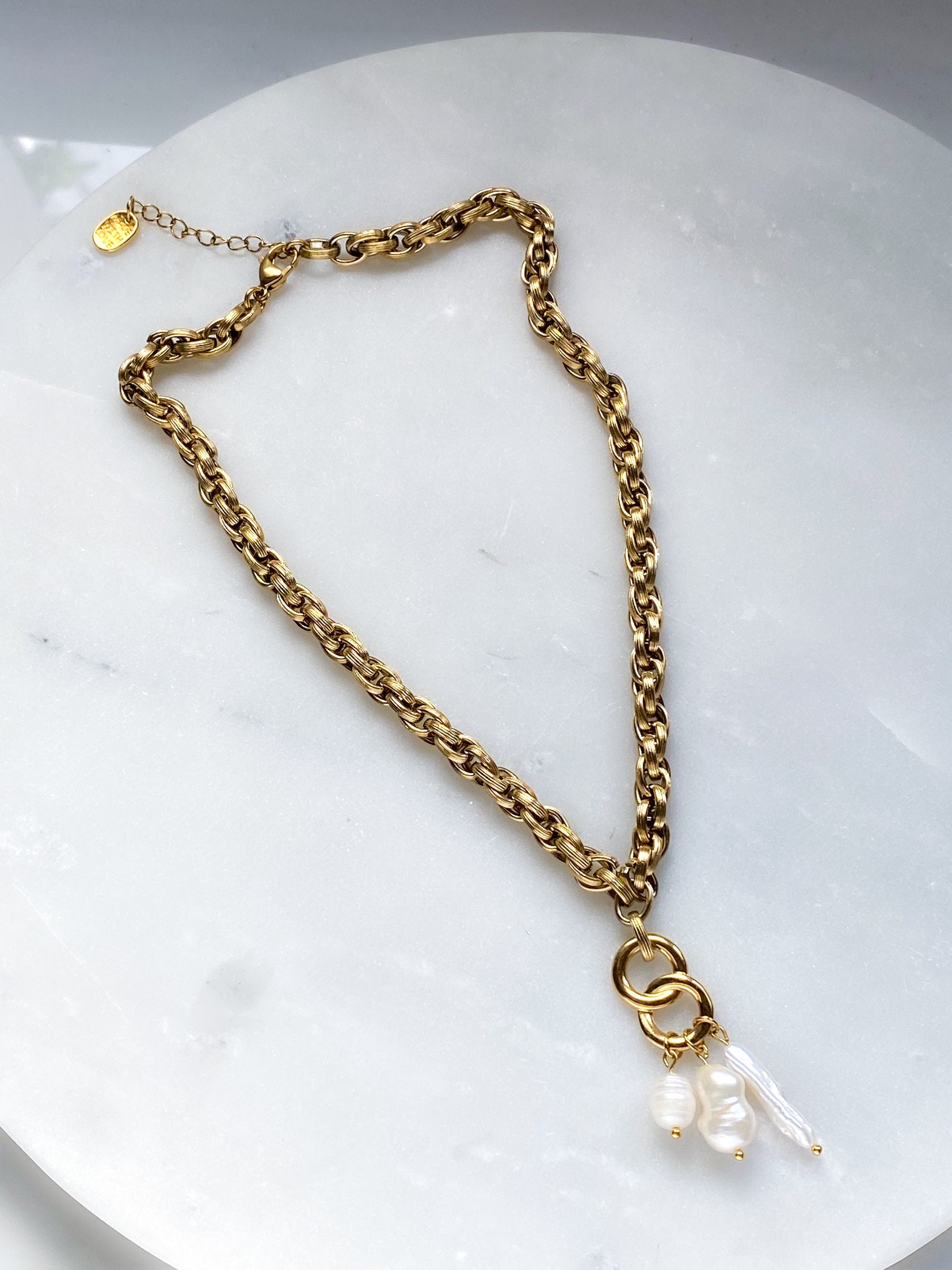 Pearl Necklace Pearl Charm Gold Chain Necklace Baroque Pearl Boho Bridal Necklace Wedding Anniversary Gift, Perlen Kettenhalskette, LEFKI