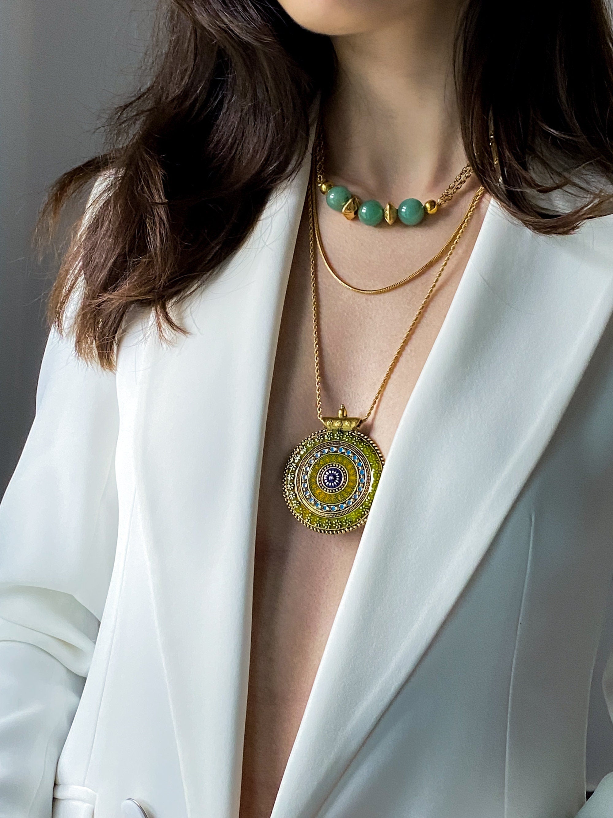 Anniversary Gift Wife Oversized Boho Chic Necklace Chunky Gold Chain Necklace Big Round Charm Pendant Statement Necklace FAÏZA