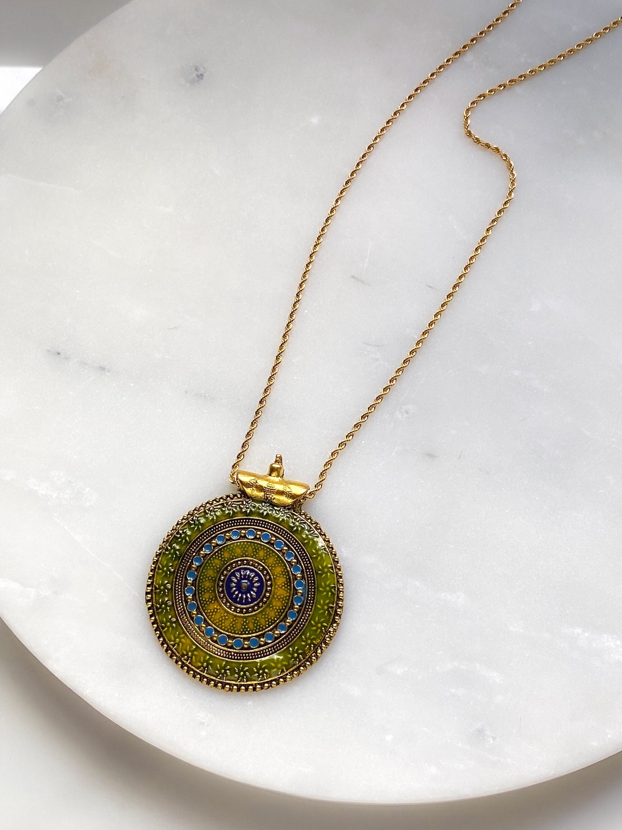 Anniversary Gift Wife Oversized Boho Chic Necklace Chunky Gold Chain Necklace Big Round Charm Pendant Statement Necklace FAÏZA