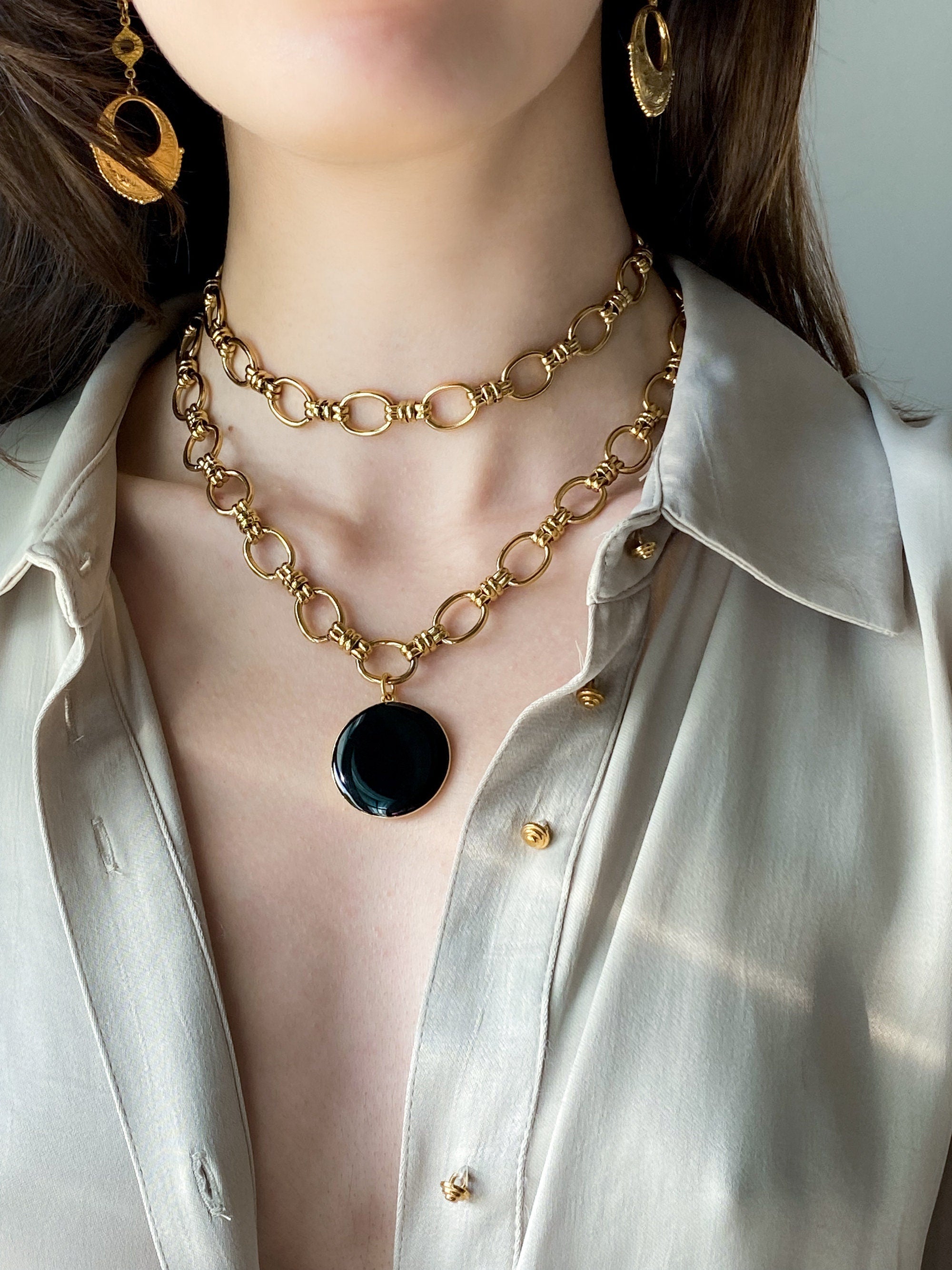 Chunky Chain Necklace with Big Round Charm, White Coin Pendant Necklace, Gold Chain necklace, Anniversary Gift for Her, CYBELIA