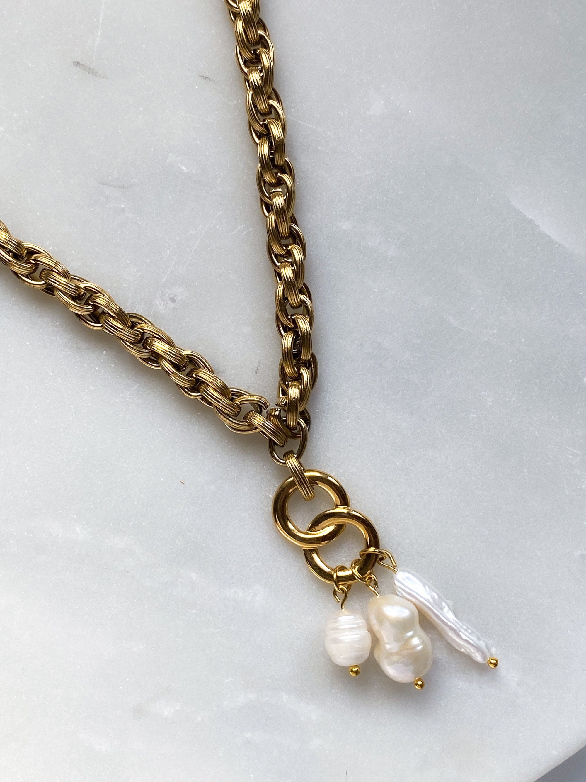 Pearl Necklace Pearl Charm Gold Chain Necklace Baroque Pearl Boho Bridal Necklace Wedding Anniversary Gift, Perlen Kettenhalskette, LEFKI