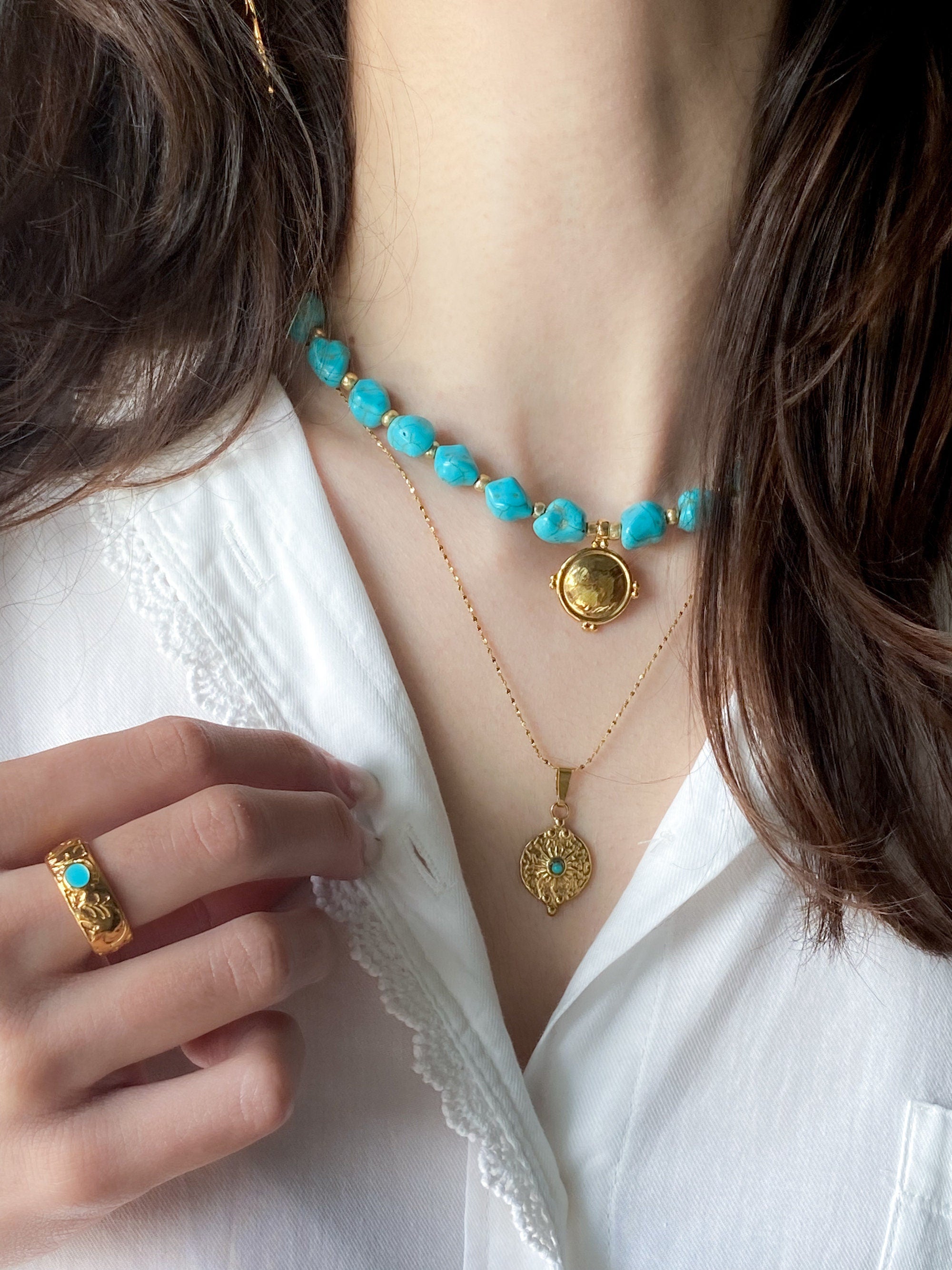 Ancient Style pendant necklace, Turquoise stone Charm Necklace, Dainty Gold chain Necklace, Vintage style necklace, Gift for Mum, ISOLDE