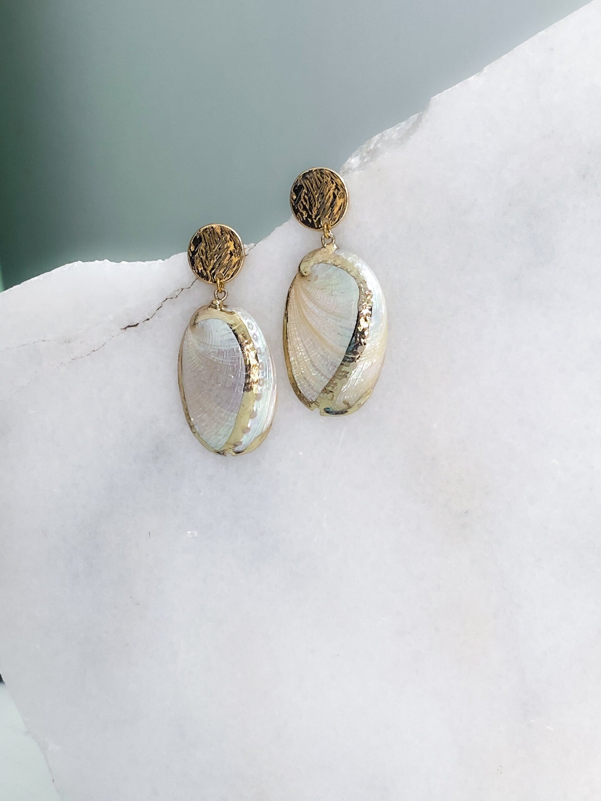 Siren core Aesthetic Jewelry, Natural Sea Shell Gold stud Earrings, Summer Festive Earrings, Little Mermaids Jewelry, Gift for Her, CIAN