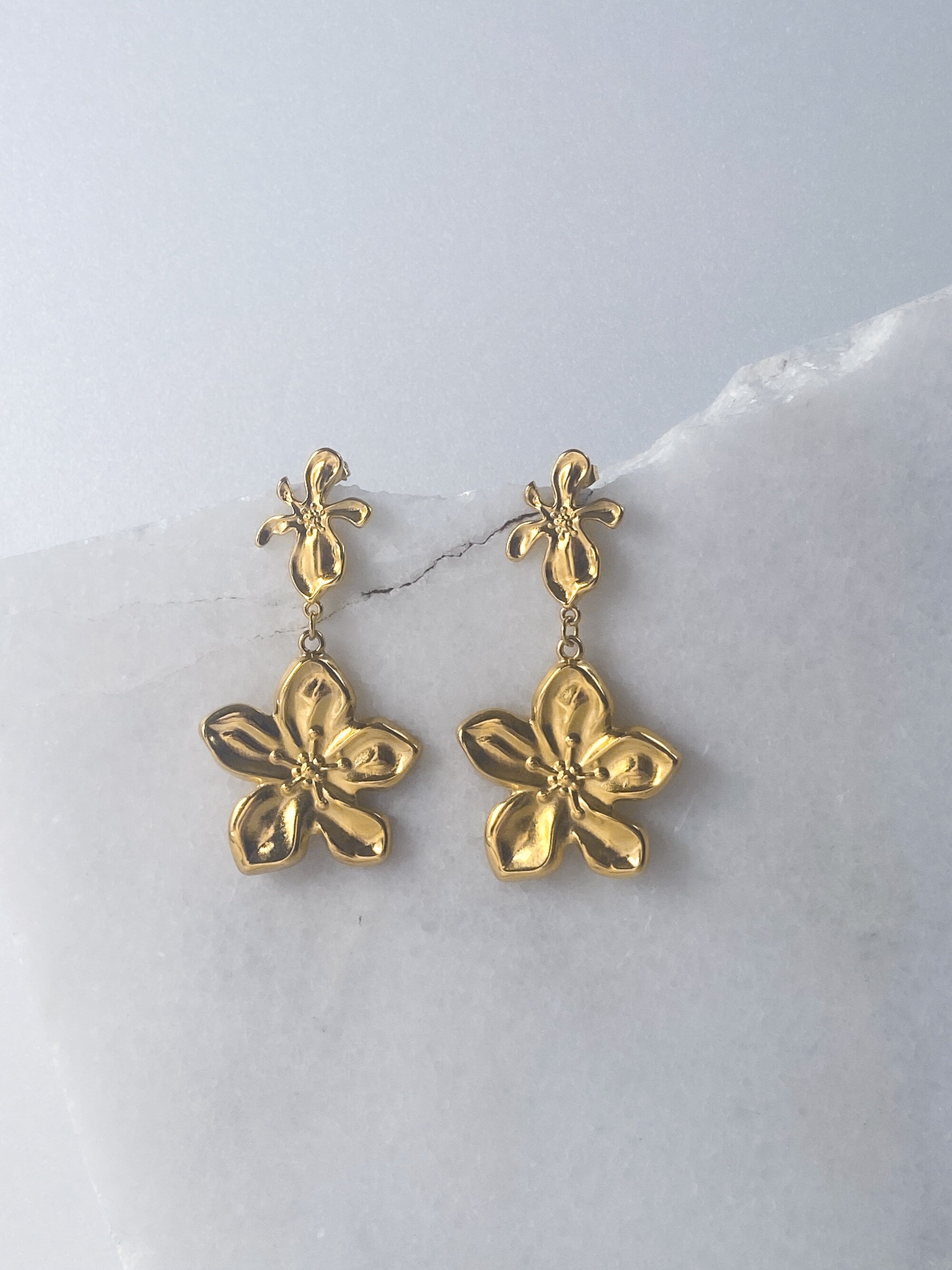 Oversize flower earrings, Statement drop earrings, Y2k aesthetic 90s jewelry, Handmade goldplated flower studs, Birthday gift for her,JASMIN