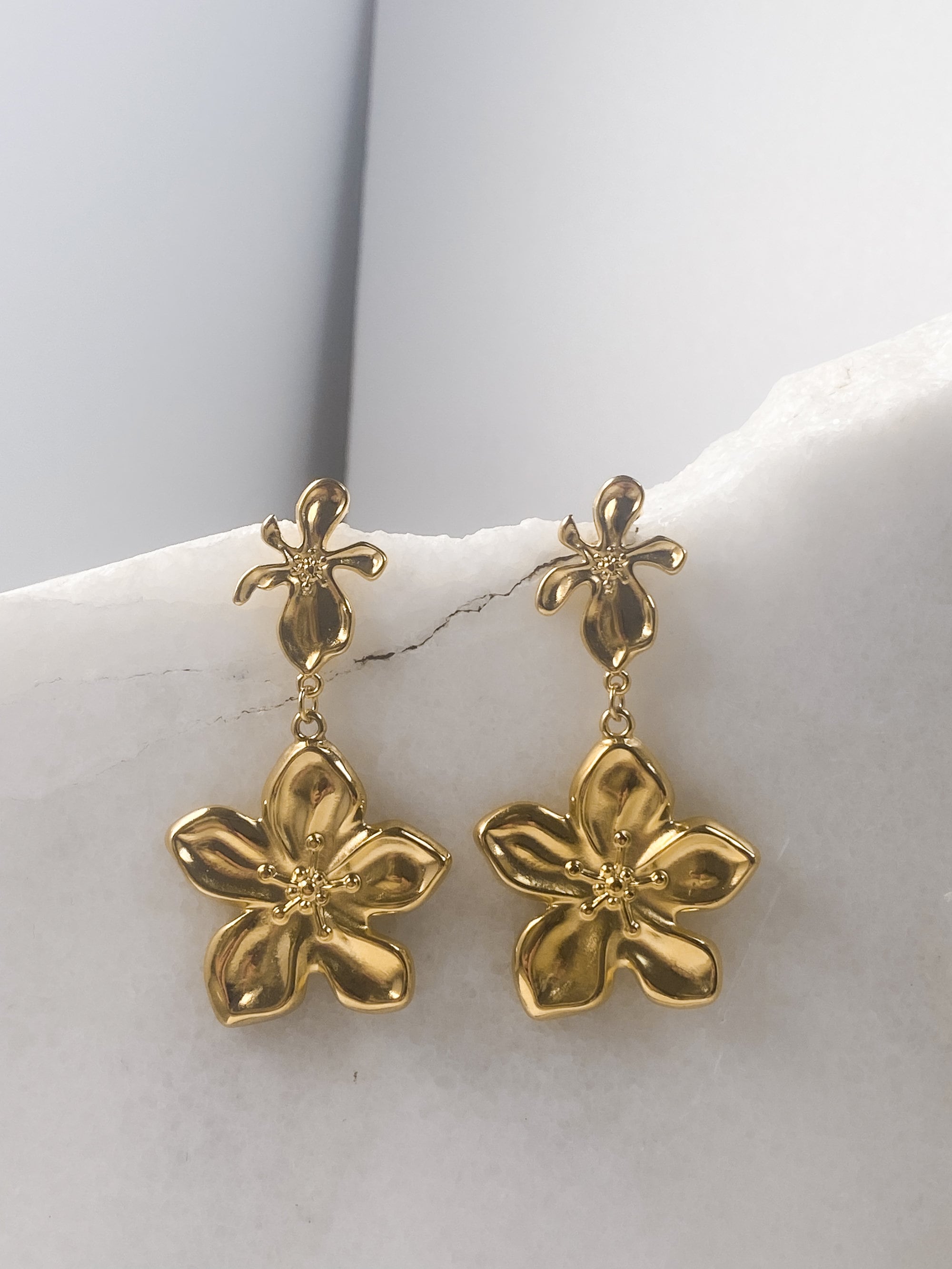 Oversize flower earrings, Statement drop earrings, Y2k aesthetic 90s jewelry, Handmade goldplated flower studs, Birthday gift for her,JASMIN