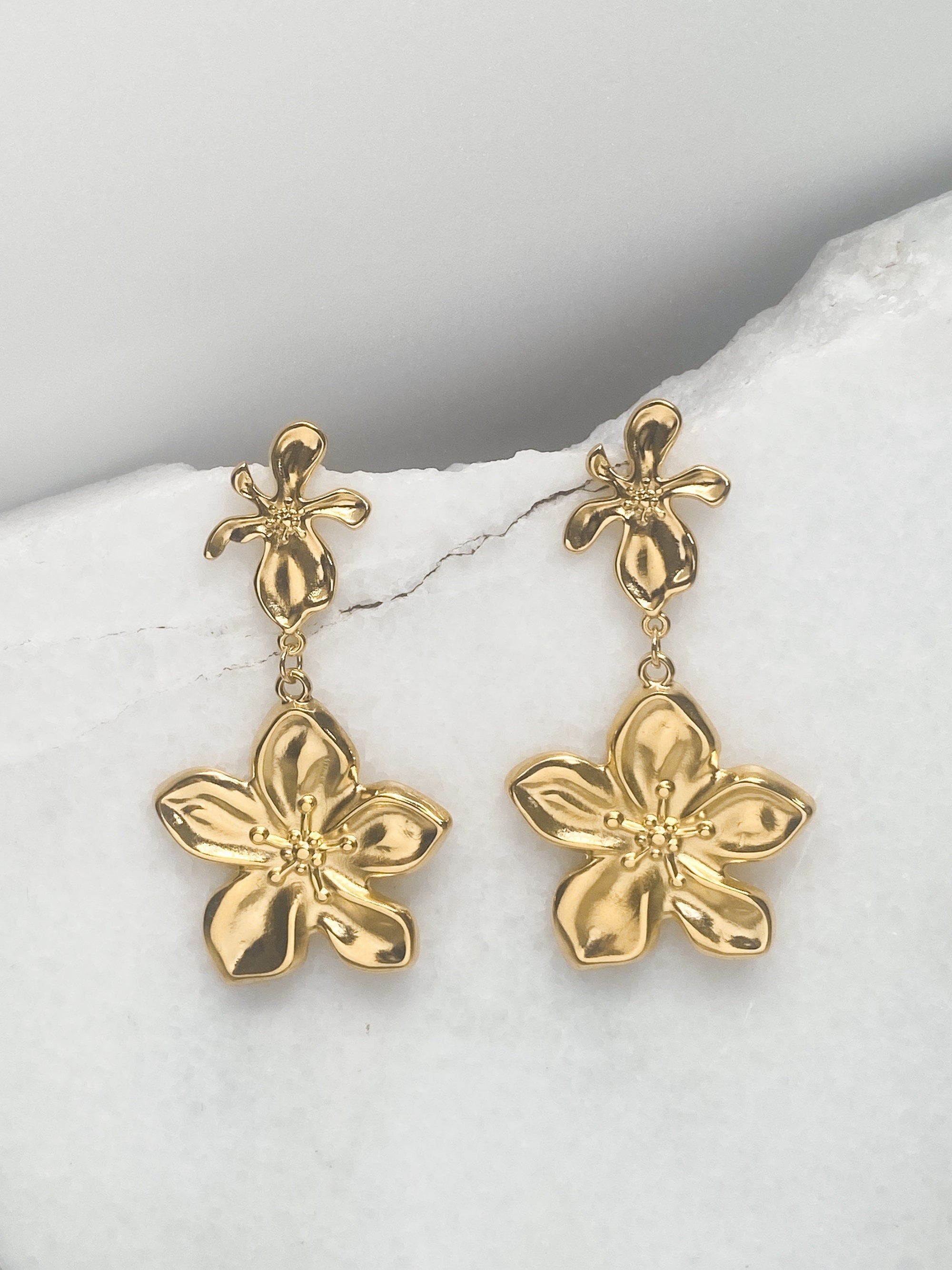 Oversize flower earrings, Statement drop earrings, Y2k aesthetic 90s jewelry, Handmade goldplated flower studs, Birthday gift for her,JASMIN