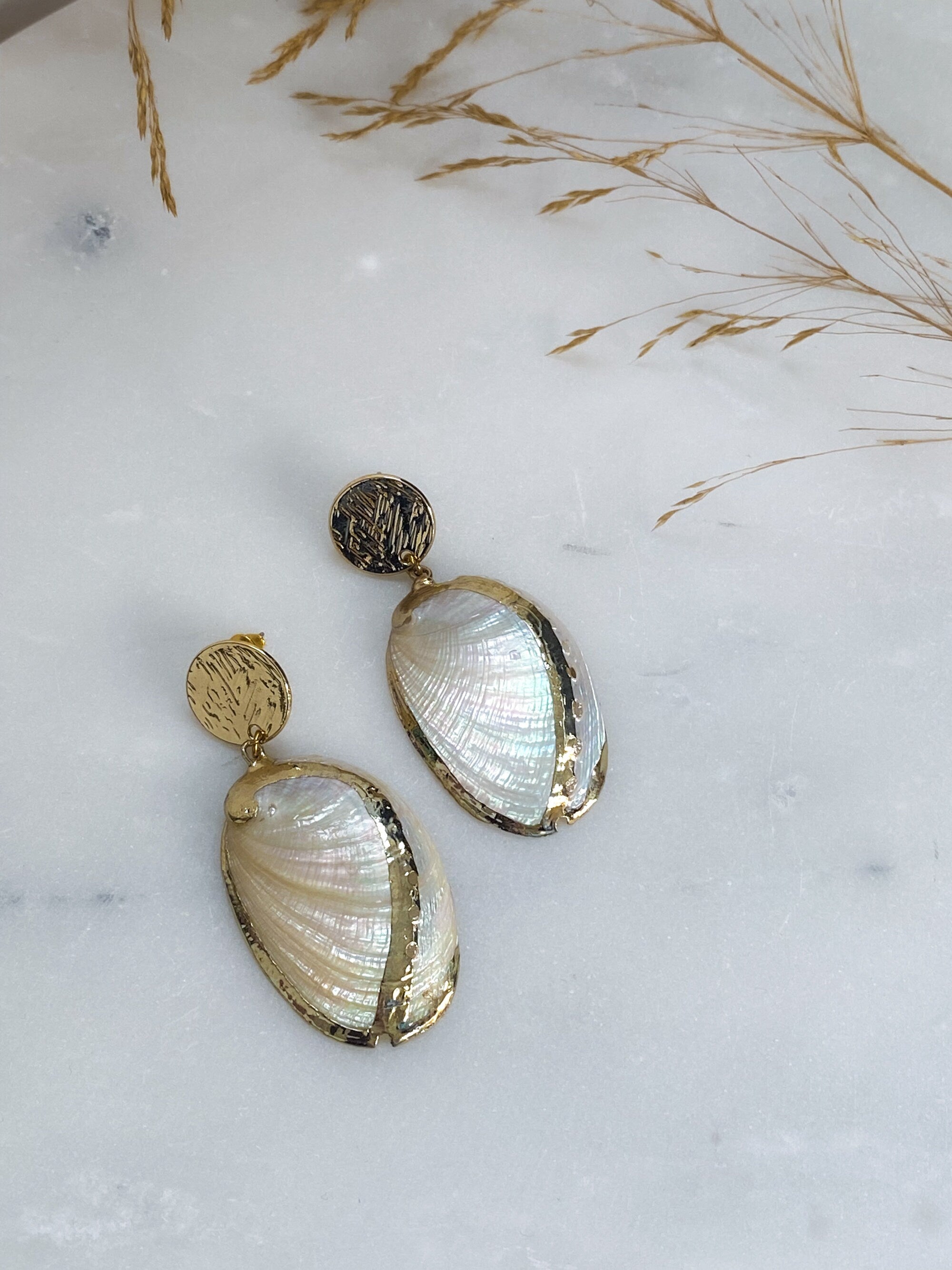 Siren core Aesthetic Jewelry, Natural Sea Shell Gold stud Earrings, Summer Festive Earrings, Little Mermaids Jewelry, Gift for Her, CIAN