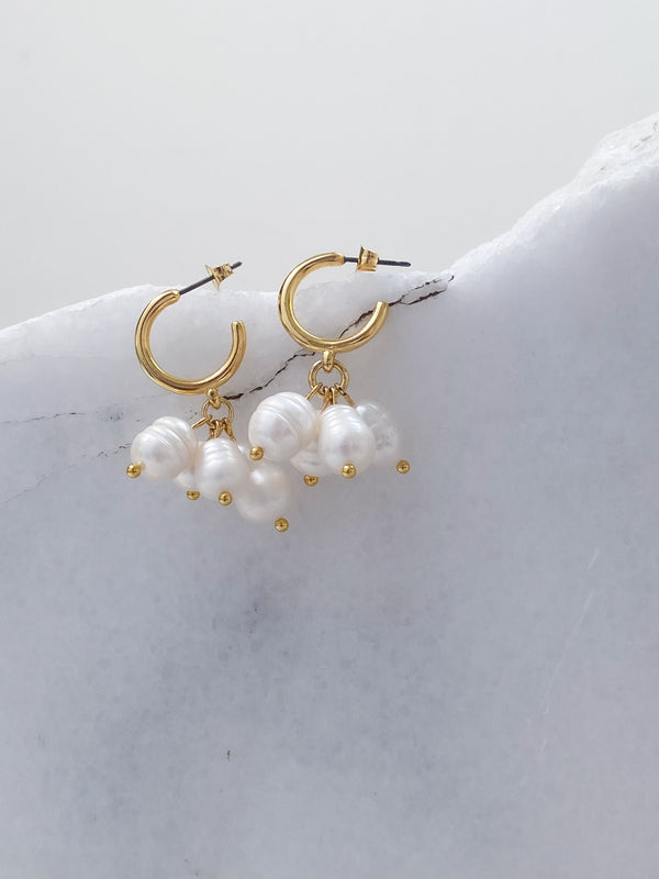 Pearl gold huggie hoop earrings , Jewelry gift for mum, Cute handmade earrings, Mermaid core Jewelry, Birthday gift for her, ΜΑΙΑ